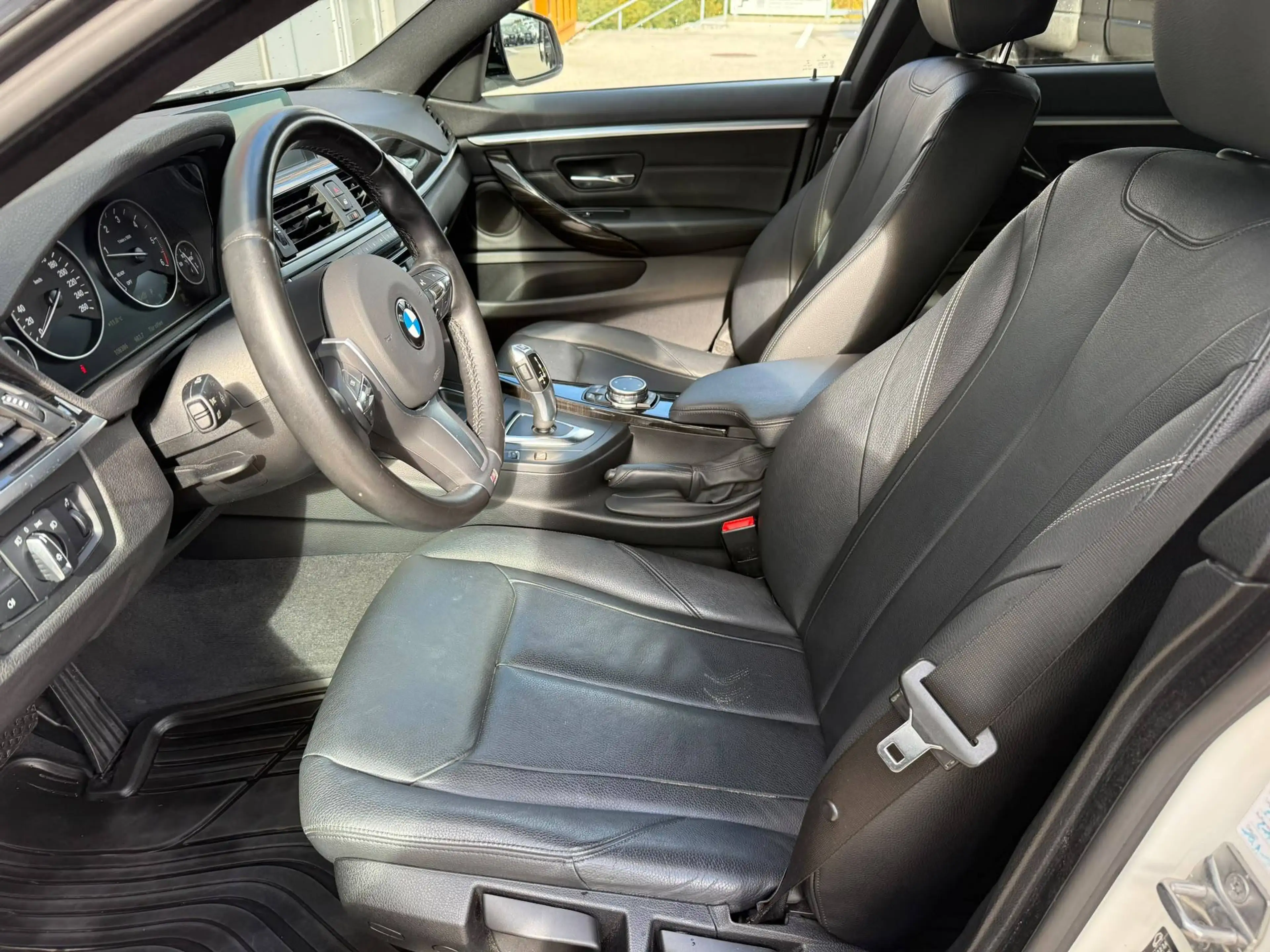 BMW 420 420d Gran Coupé  LEDER / SITZHZG. / XENON / NAVI PROF. / ALU — photo 11