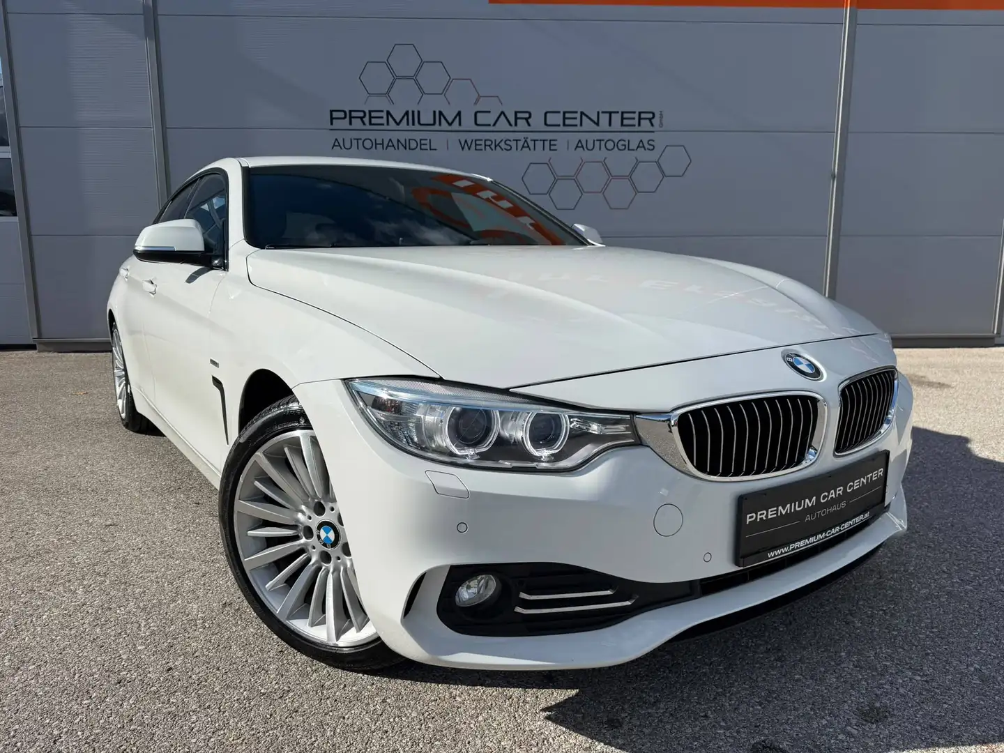 BMW 420 420d Gran Coupé  LEDER / SITZHZG. / XENON / NAVI PROF. / ALU Weiß - 1