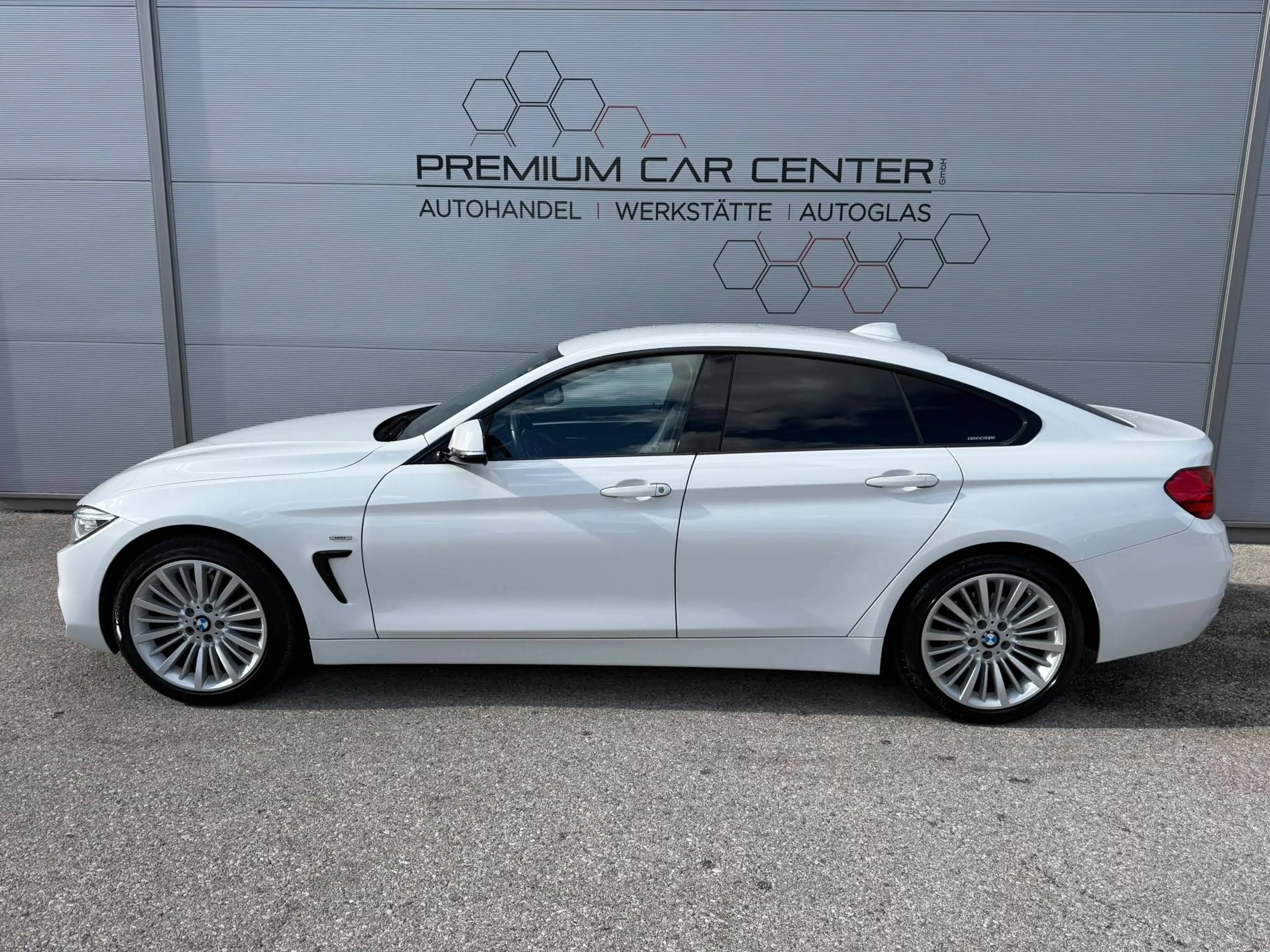 BMW 420 420d Gran Coupé  LEDER / SITZHZG. / XENON / NAVI PROF. / ALU — photo 4