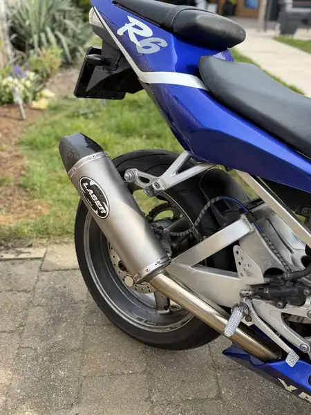 Yamaha YZF-R6 - foto 3