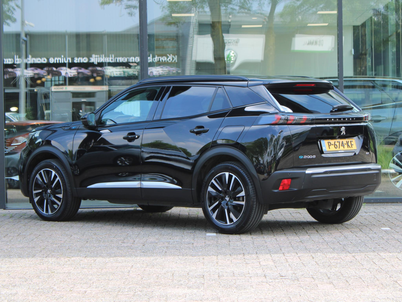 Peugeot e-2008 EV GT Pack 50 kWh | Navi / Camera / Climate — photo 2