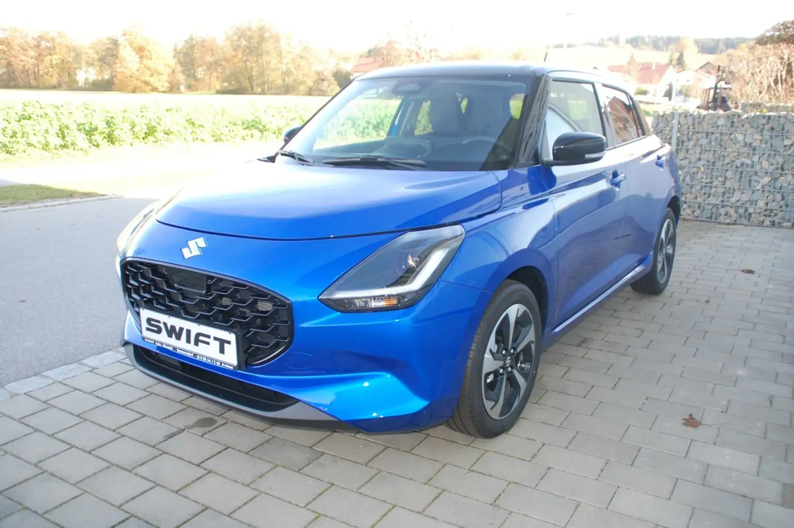 Suzuki Swift 1.2 Dualjet Hybrid 61 kW Comfort+ Blau - 2