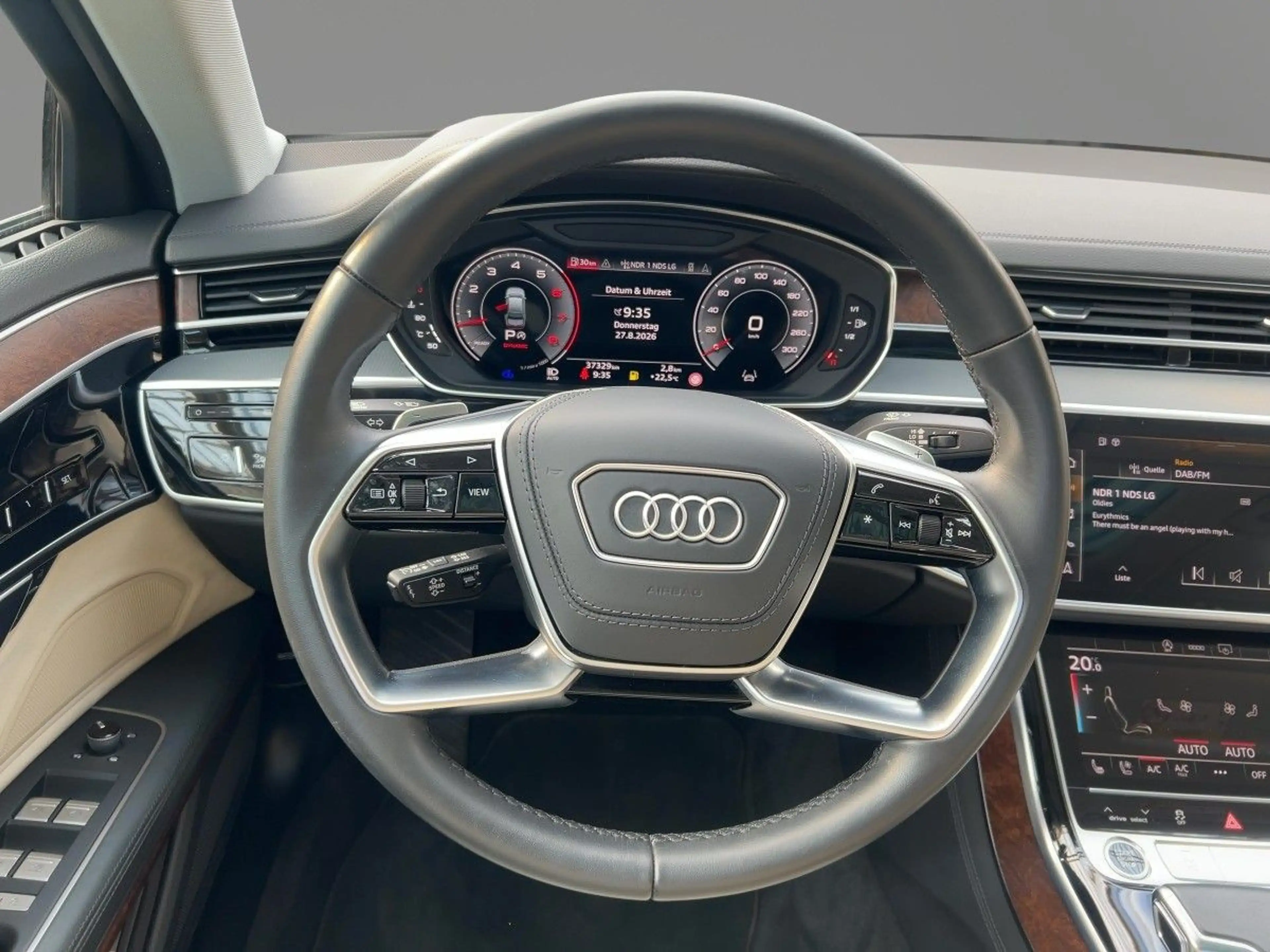Audi A8 55 TFSI quattro Tiptronic — photo 11