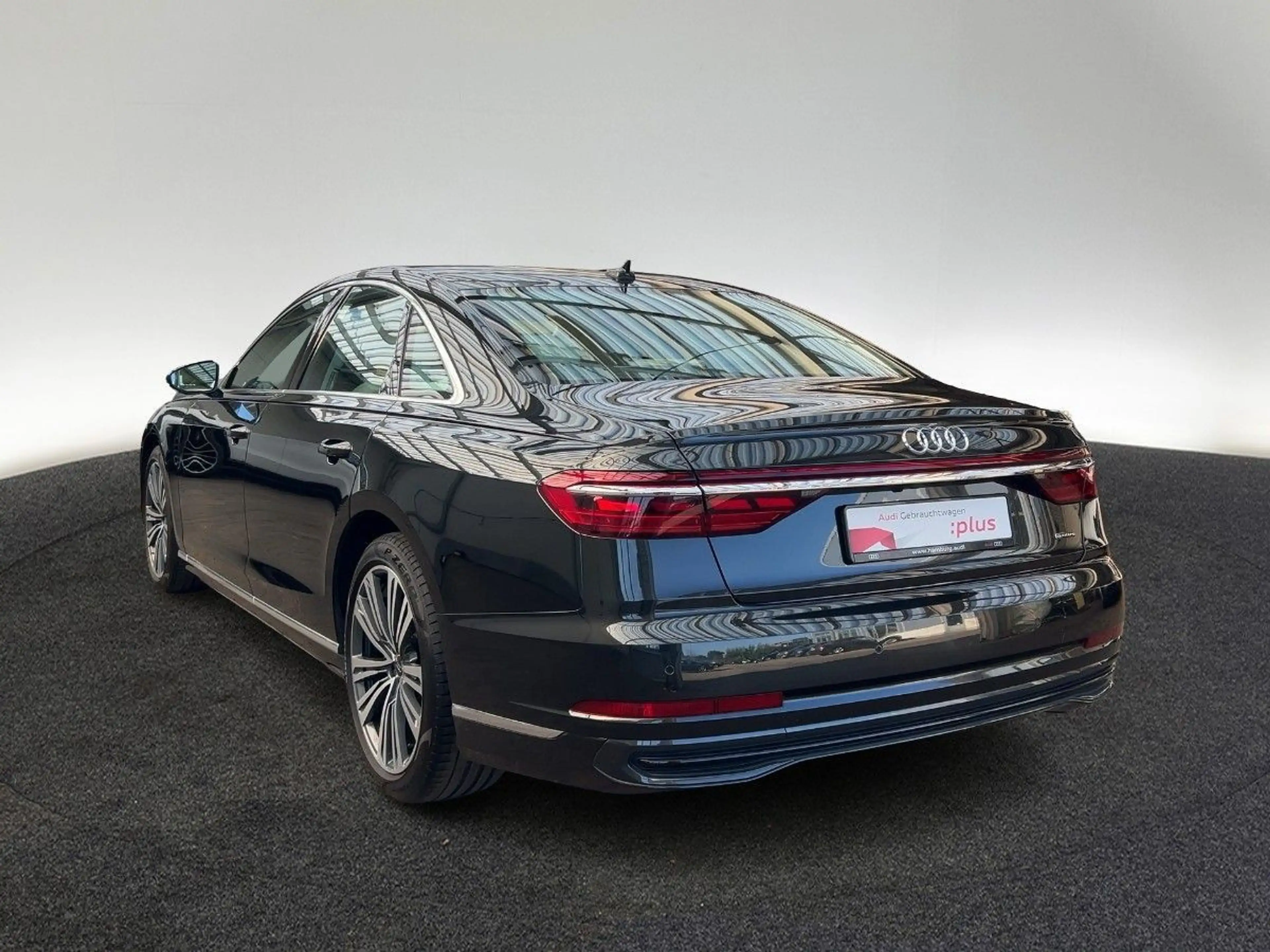 Audi A8 55 TFSI quattro Tiptronic — photo 3