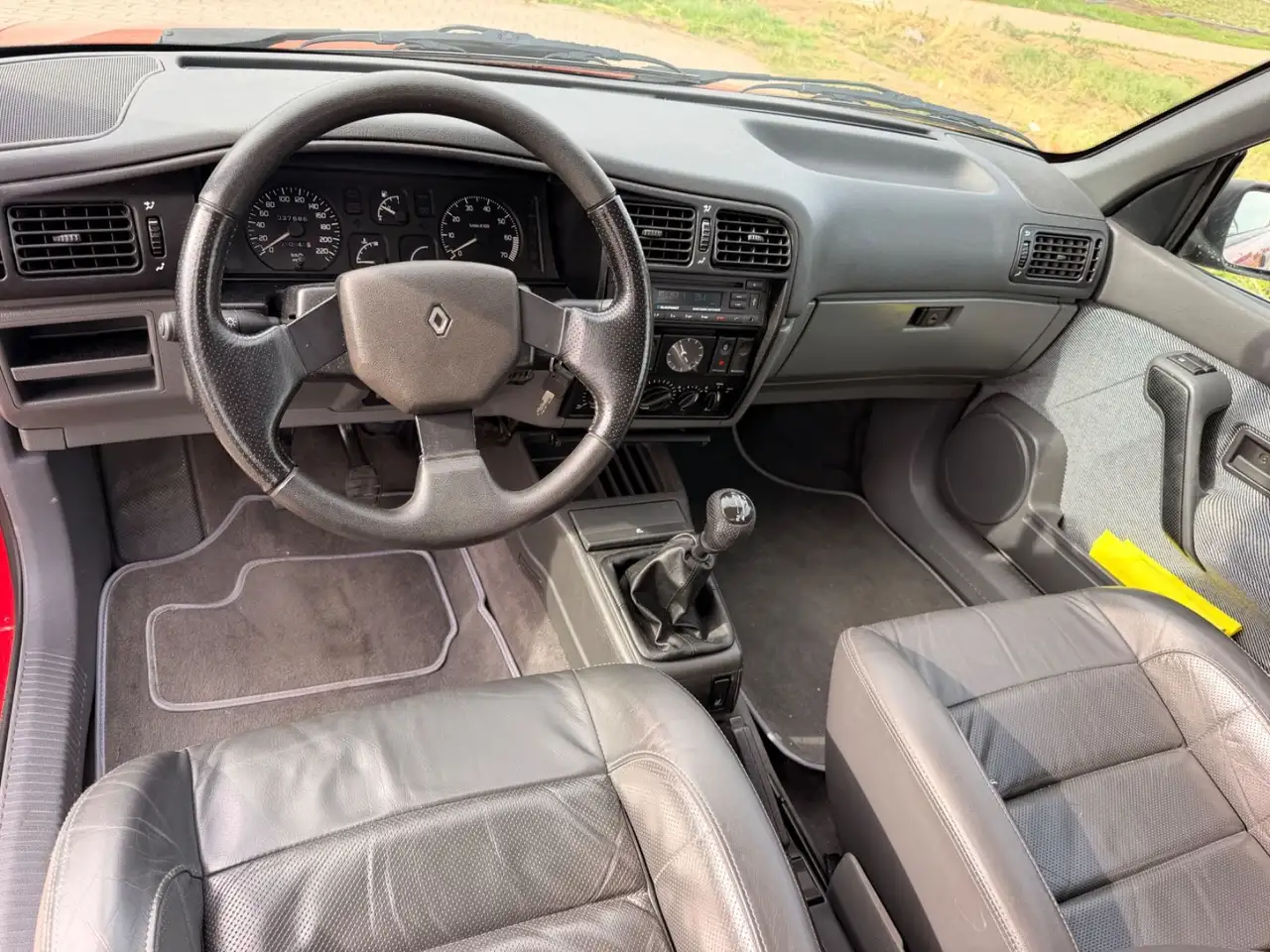 Renault R 19 1.8 Cabrio H-Kennzeichen / Leder / Klima, foto 12