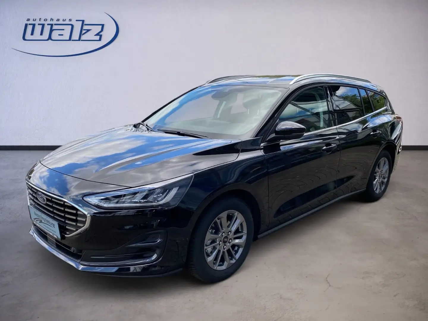 Ford Focus Turnier Titanium Edition +LED+WINTERPAKET+AHK+ Schwarz - 1