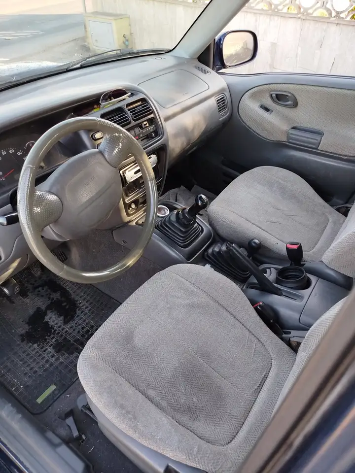 Suzuki Grand Vitara 5p 2.0 tdi c/2airbag, foto 5