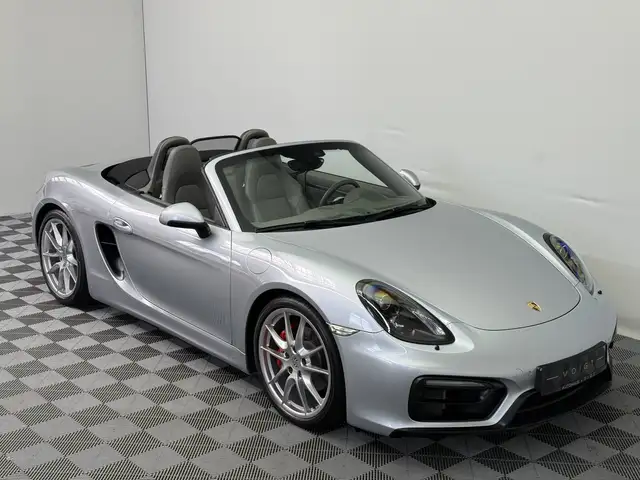 Porsche Boxster view 12