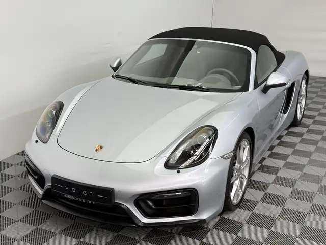 Porsche Boxster view 3