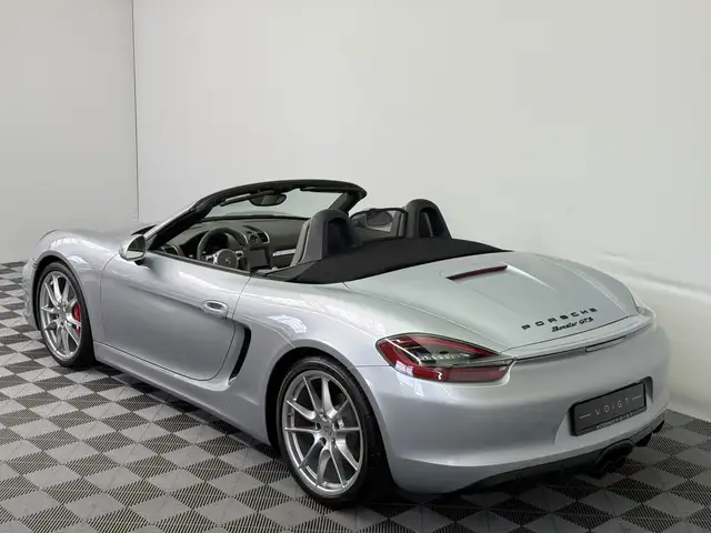 Porsche Boxster view 6
