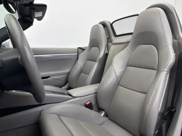 Porsche Boxster view 13