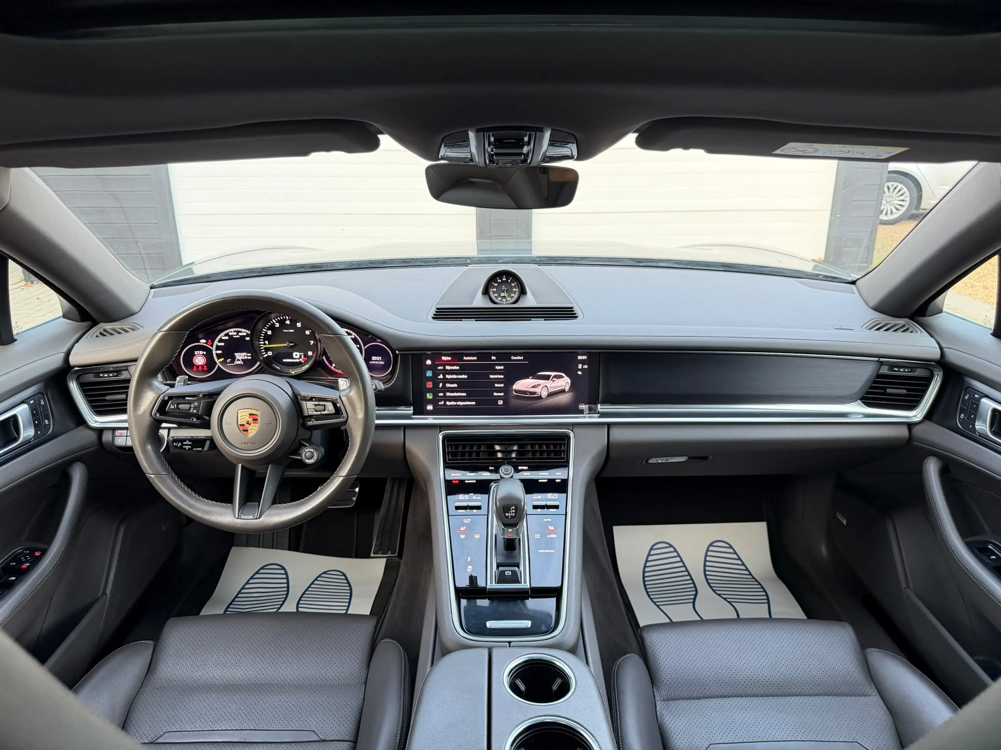 Porsche Panamera Panamera 4 e-Hybrid 2.9 V6 Bi-Turbo PHEV Platinium Edit PDK — photo 10