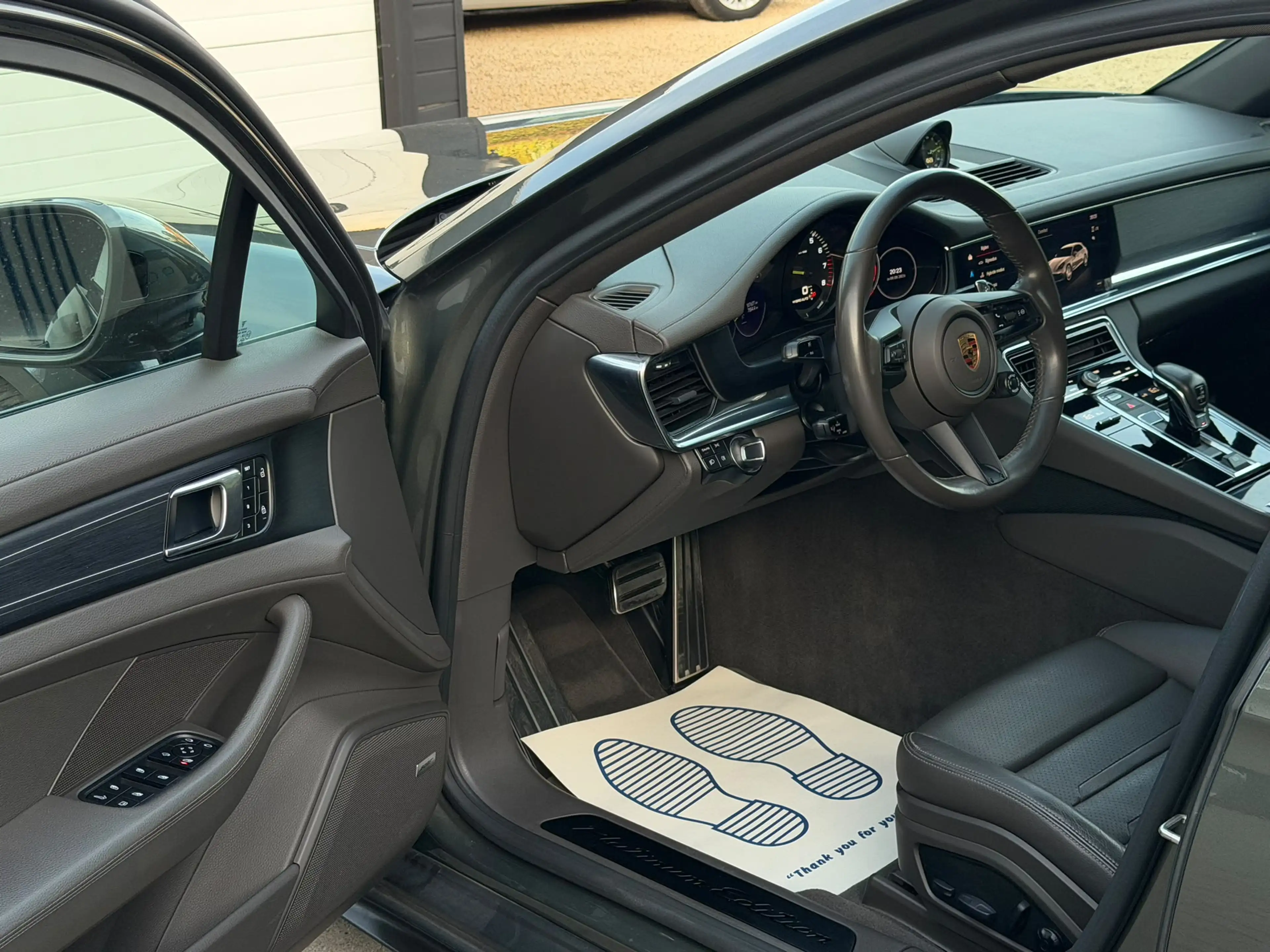 Porsche Panamera Panamera 4 e-Hybrid 2.9 V6 Bi-Turbo PHEV Platinium Edit PDK — photo 9