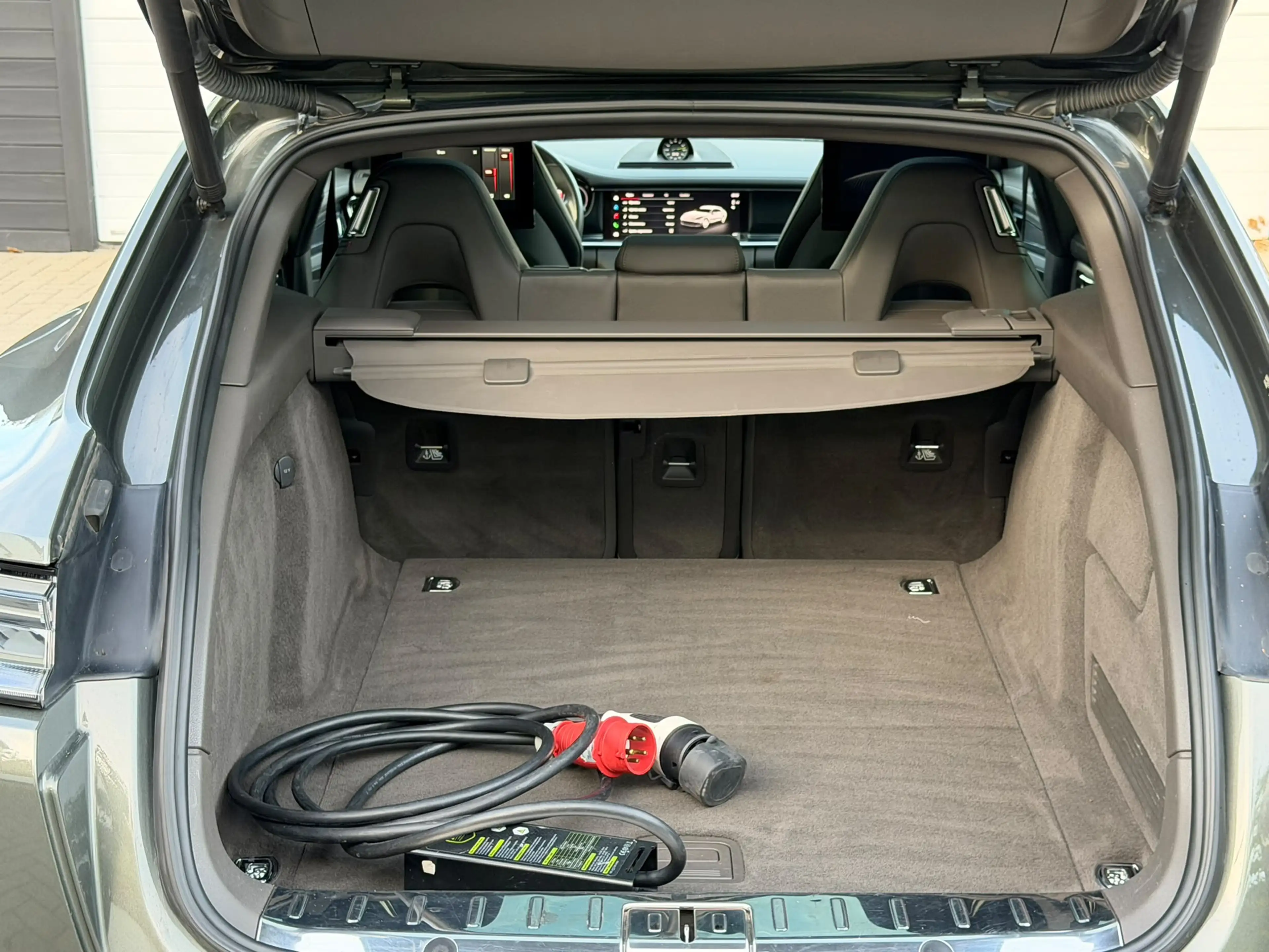 Porsche Panamera Panamera 4 e-Hybrid 2.9 V6 Bi-Turbo PHEV Platinium Edit PDK — photo 13