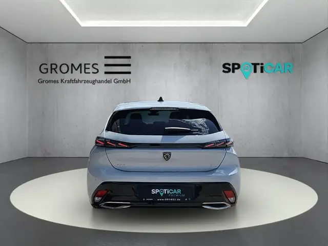 Peugeot 308 view 4