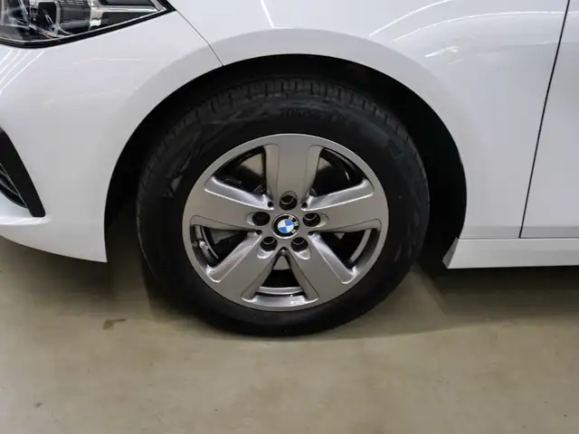 BMW 1 Series view 7