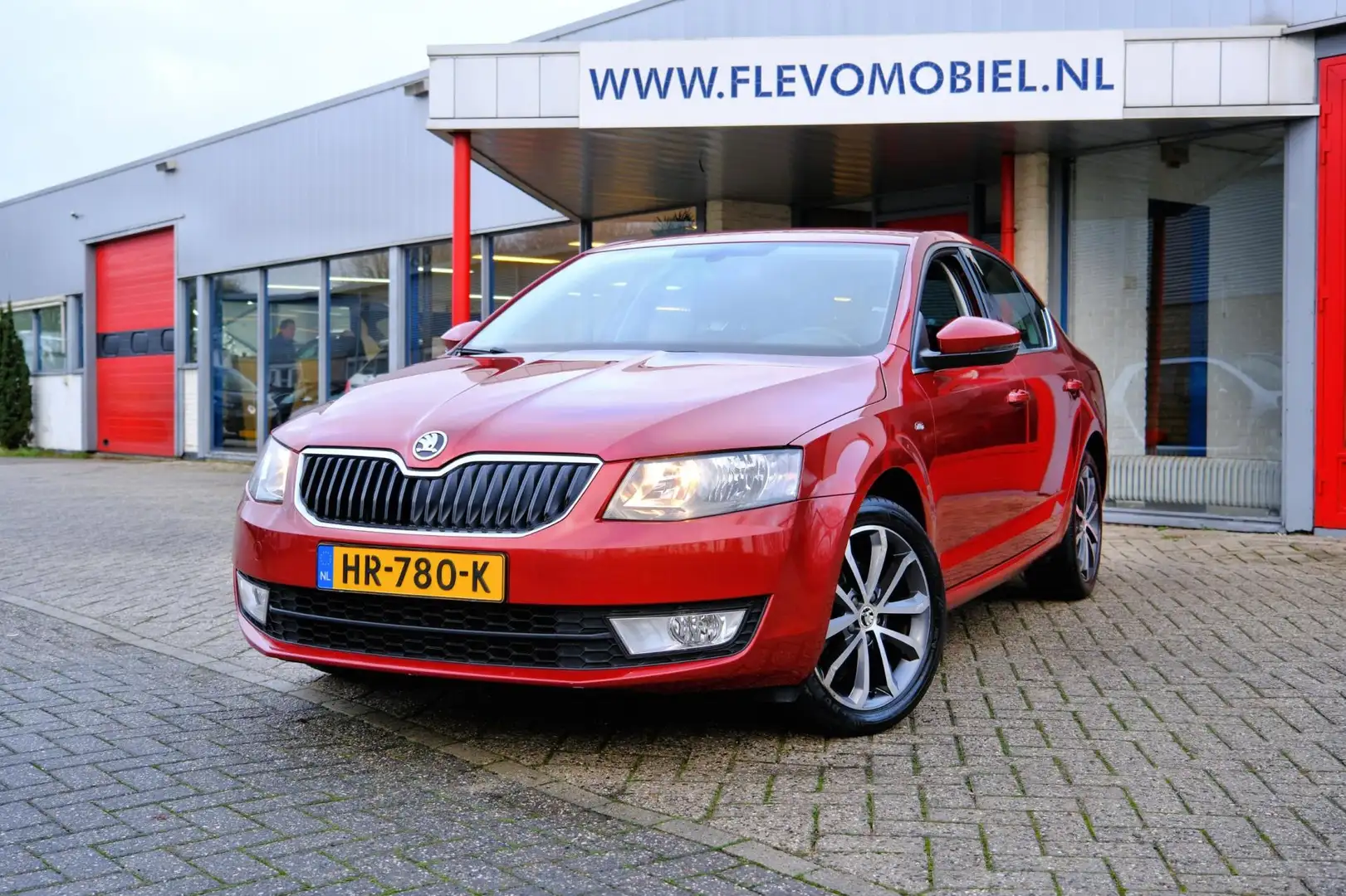 Skoda Octavia 1.4 TSI Greentech Edition Navi|1e Eig|Clima|LMV|St Czerwony - 1