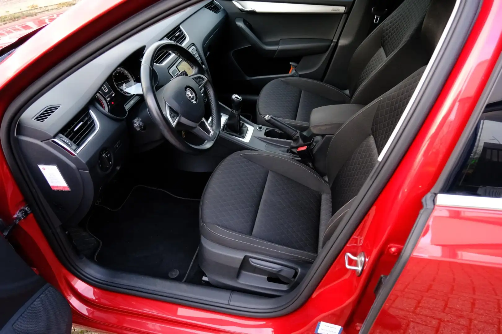 Skoda Octavia 1.4 TSI Greentech Edition Navi|1e Eig|Clima|LMV|St Czerwony - 2