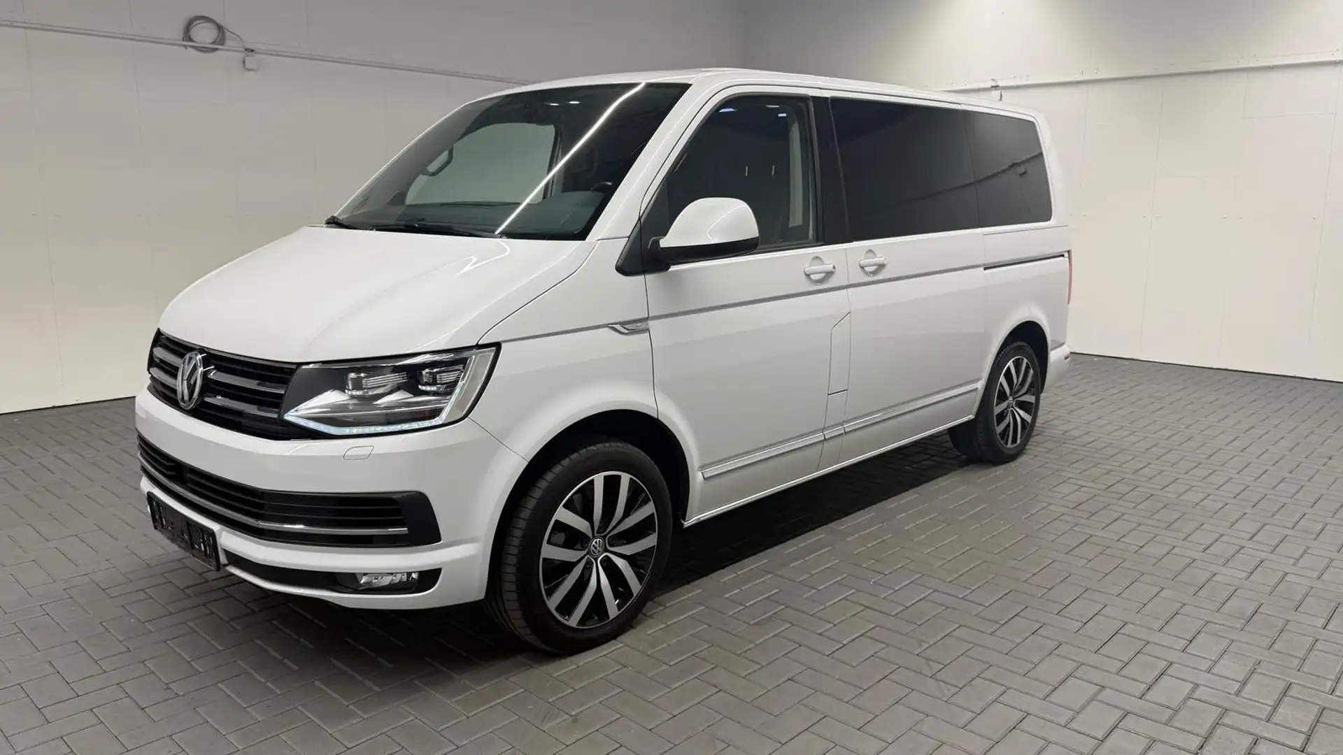 Volkswagen T6 Multivan 4M LED/Navi/Stdhzg/Dynaudio/AHK Weiß - 1