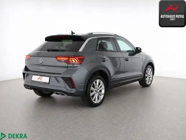 Volkswagen T-Roc view 5