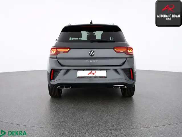 Volkswagen T-Roc view 4
