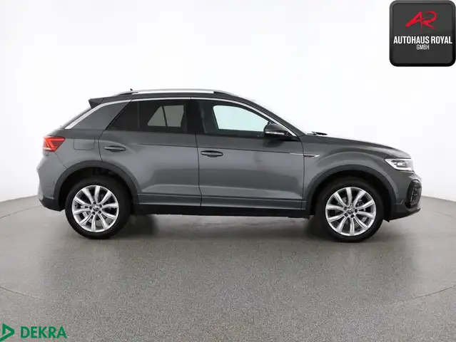 Volkswagen T-Roc view 6