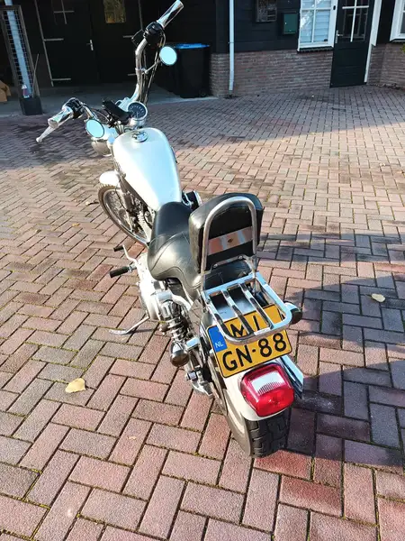 Harley-Davidson Sportster XL 883 - foto 3