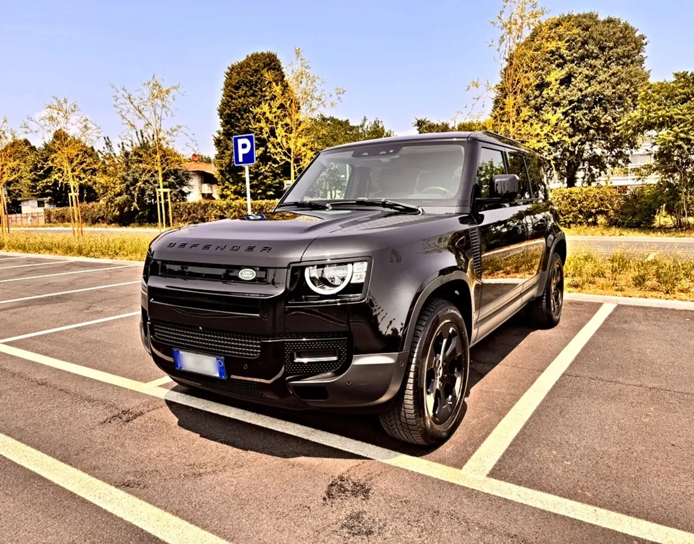 Land Rover Defender 110 2.0d sd4 SE awd 240cv auto - 1