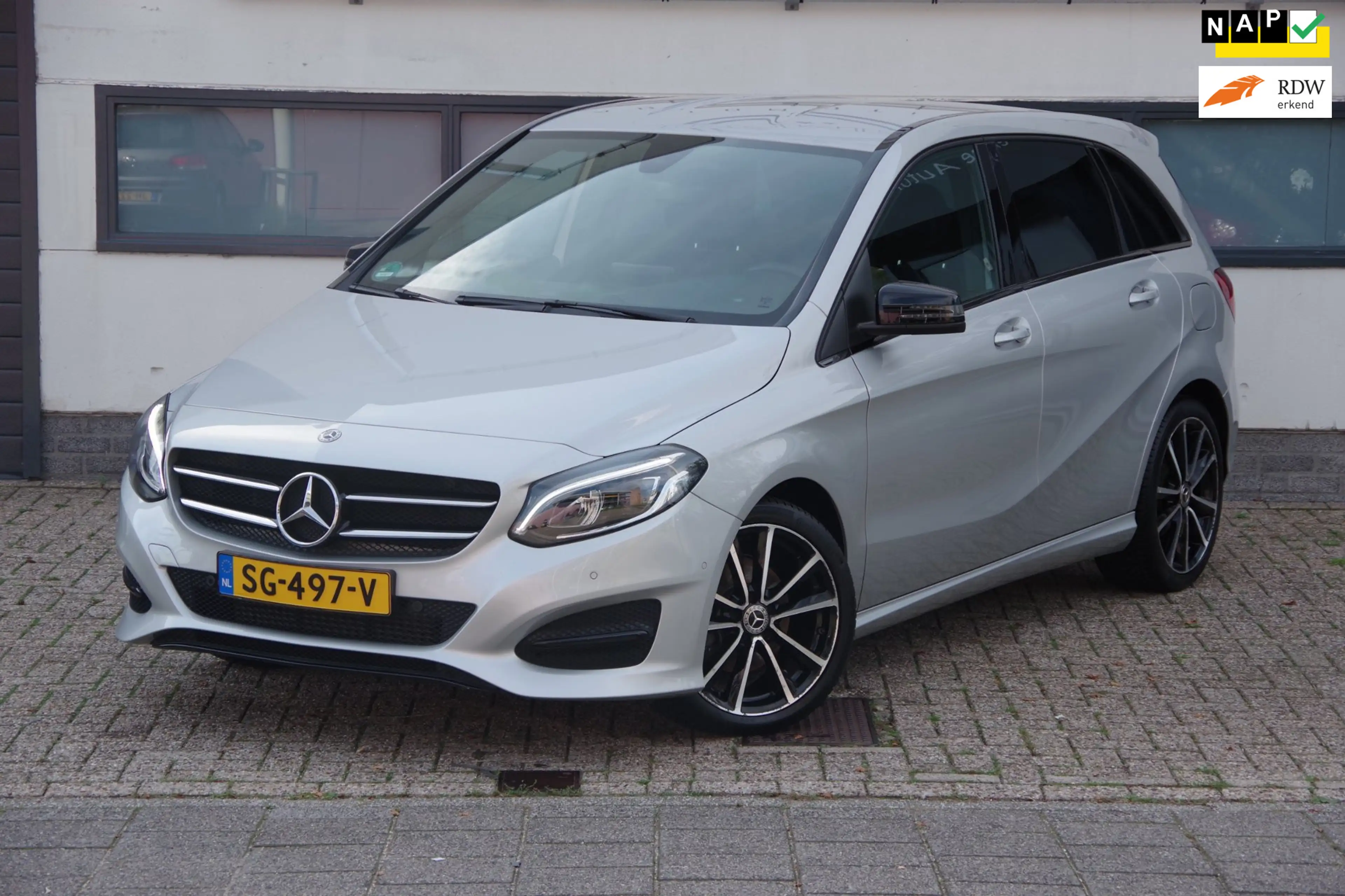 Mercedes-Benz B 180 Ambition |1e eigenaar| Dealer onderhouden| NL Auto