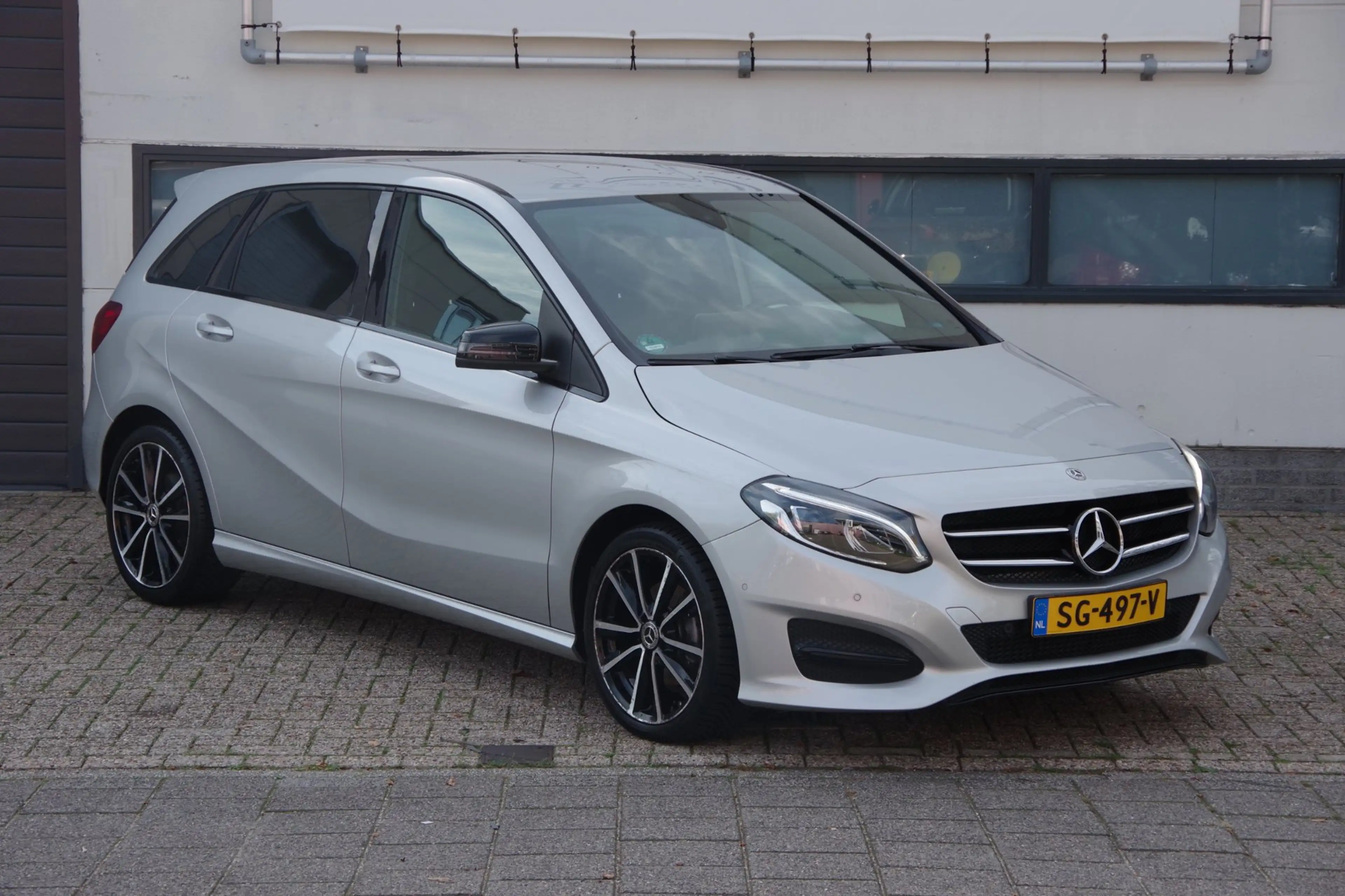 Mercedes-Benz B 180 Ambition |1e eigenaar| Dealer onderhouden| NL Auto — photo 4