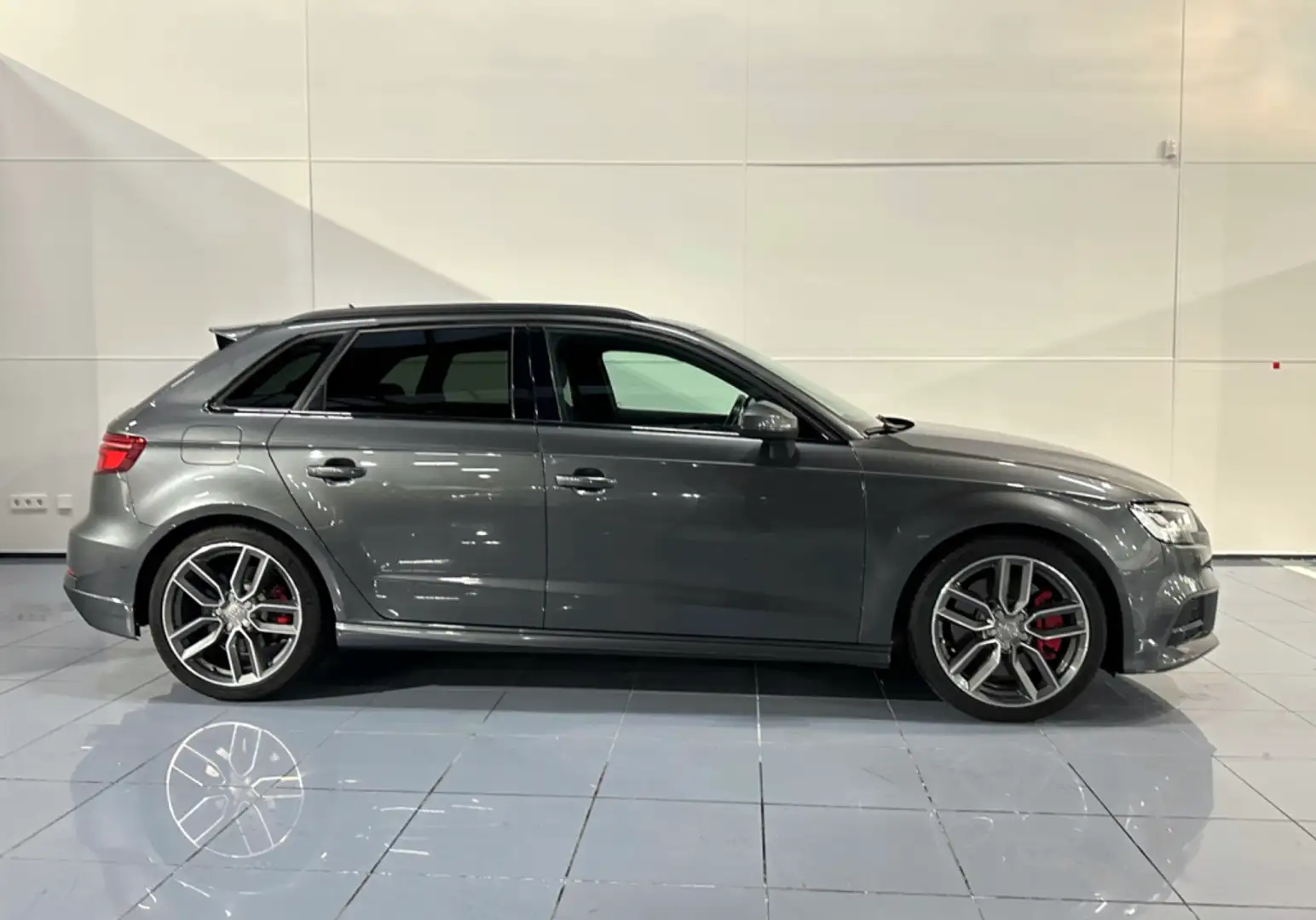 Audi S3 Sportback 2.0 TFSI S tronic quattro 228kW Gris - 2