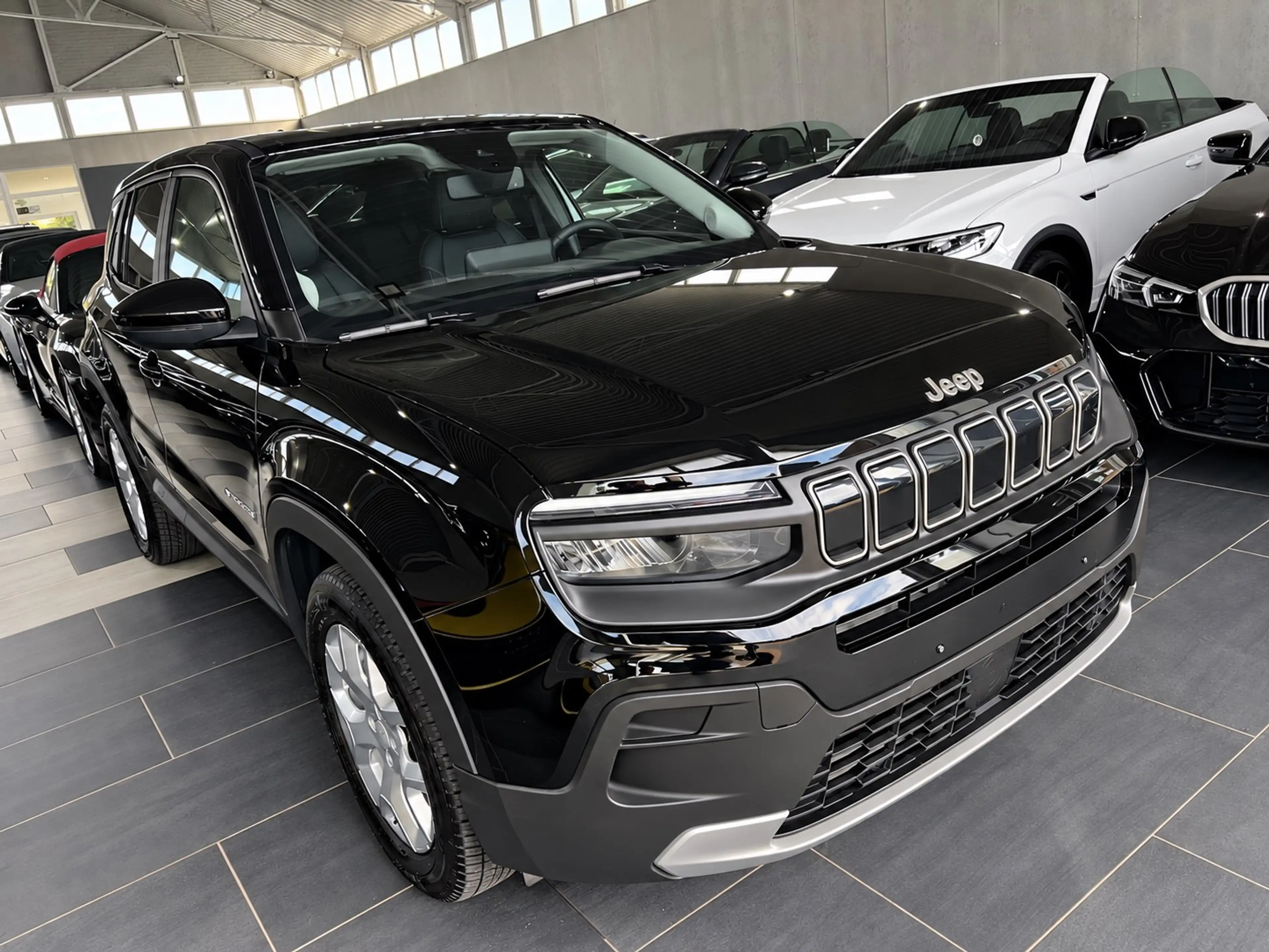 Jeep Avenger Altitude / NAVIGATION / CAMERA / LED / FULL — photo 9