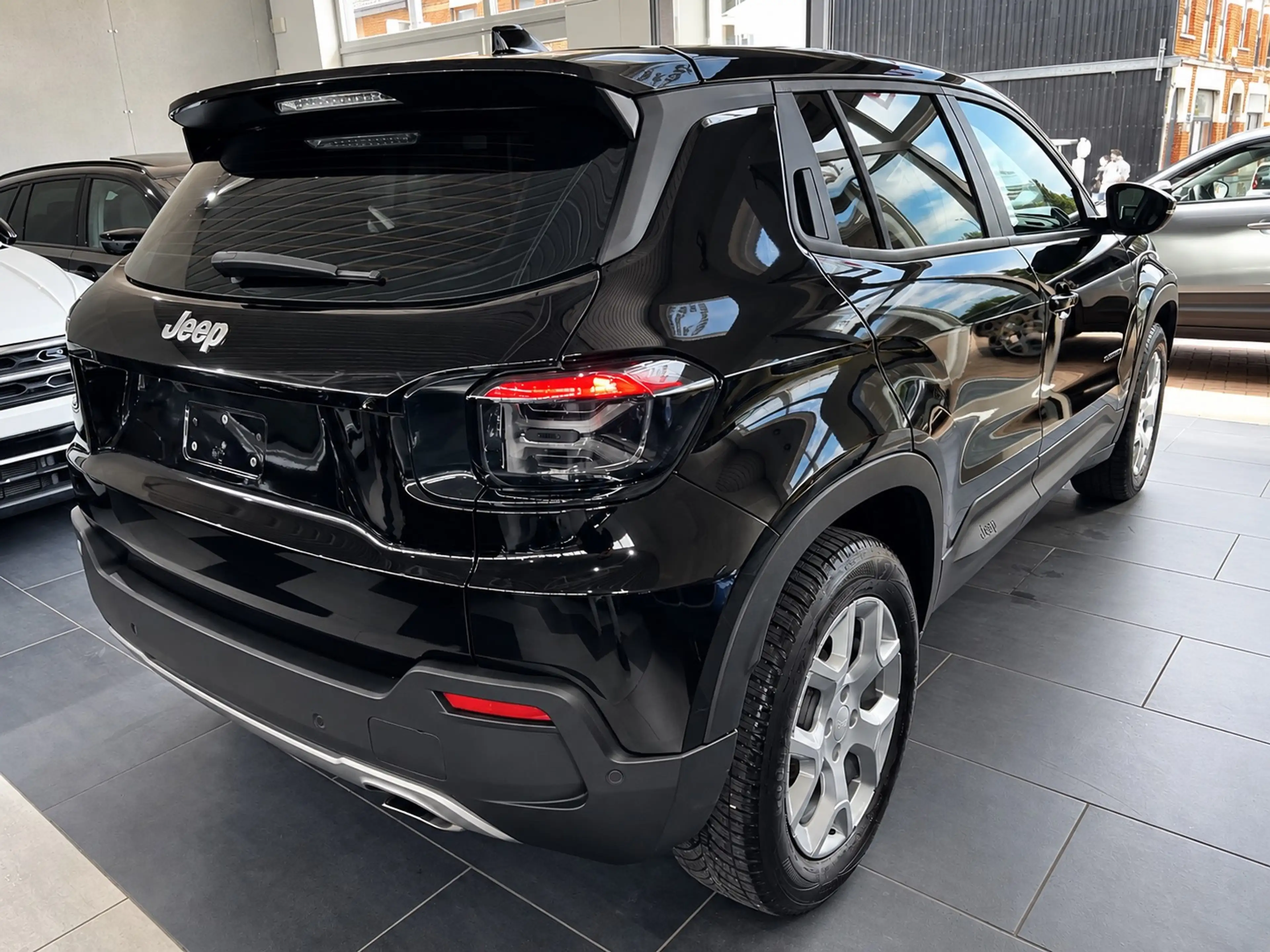 Jeep Avenger Altitude / NAVIGATION / CAMERA / LED / FULL — photo 7