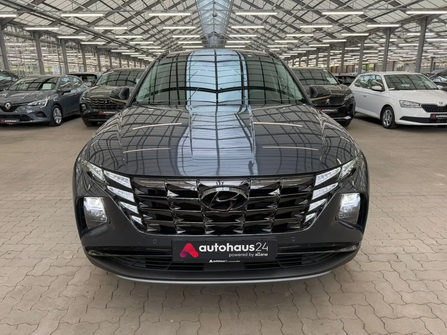 Hyundai TUCSON 1.6 T-GDI Trend 4WD|Navi|CAM|Pano|Krell Gris - 2