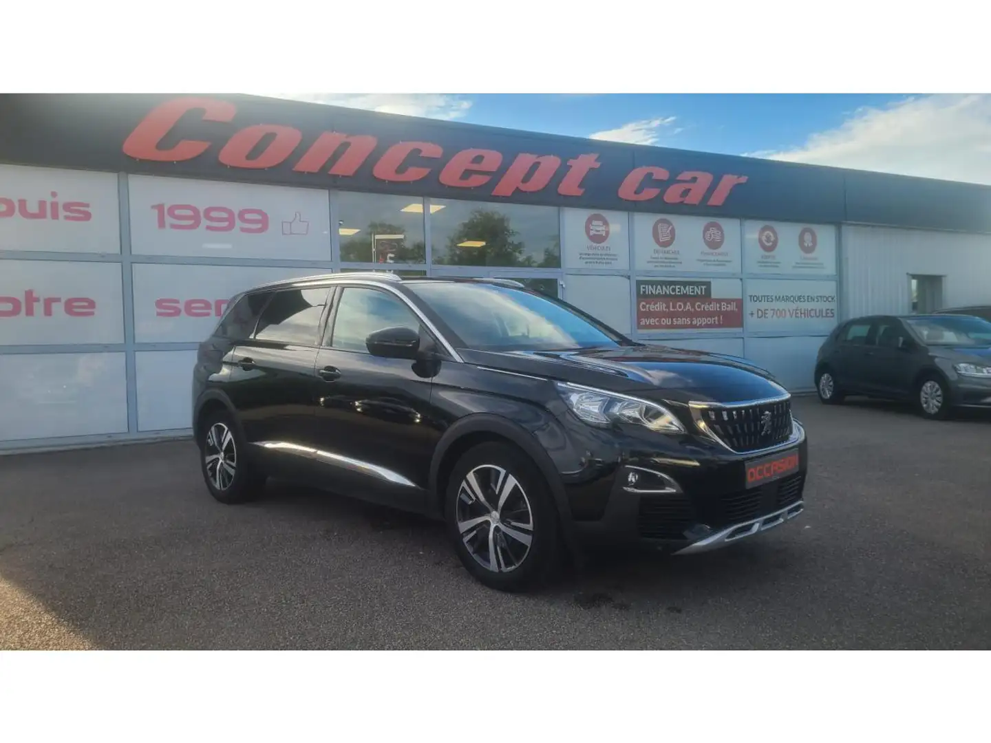 Peugeot 5008 Allure 1.5 BlueHDi 130cv + ATTELAGE Noir - 1