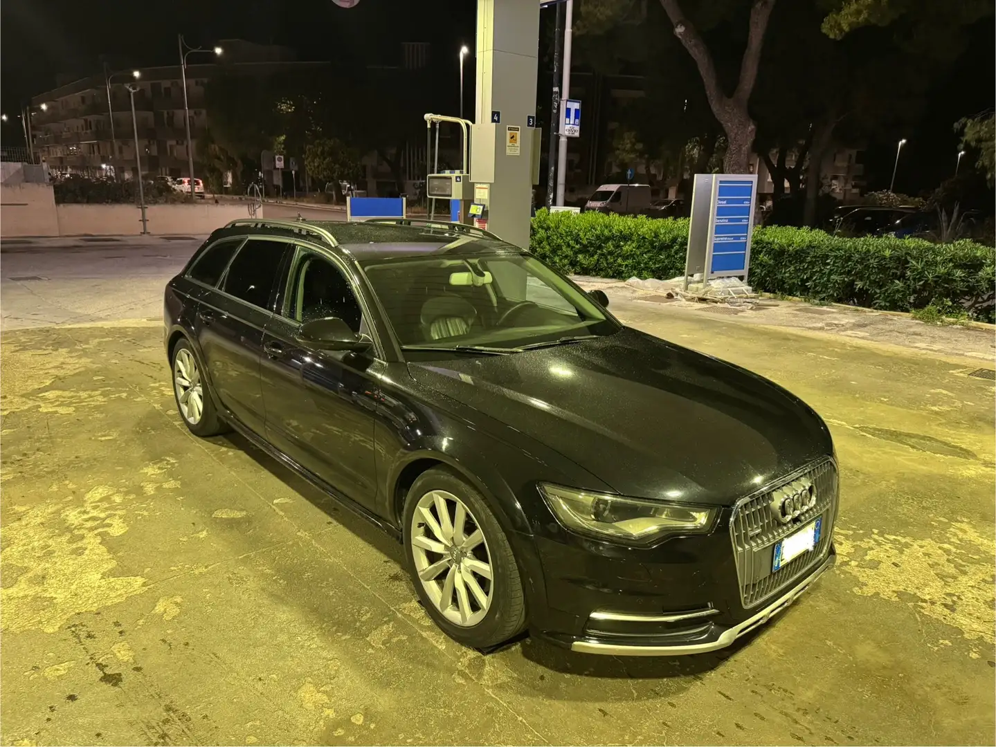 Audi A6 allroad 3.0 tds quattro v6 - 1