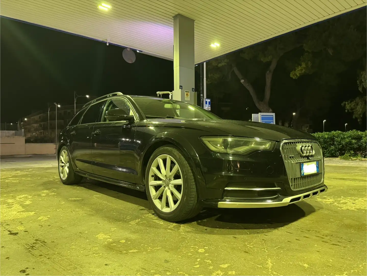 Audi A6 allroad 3.0 tds quattro v6 - 2