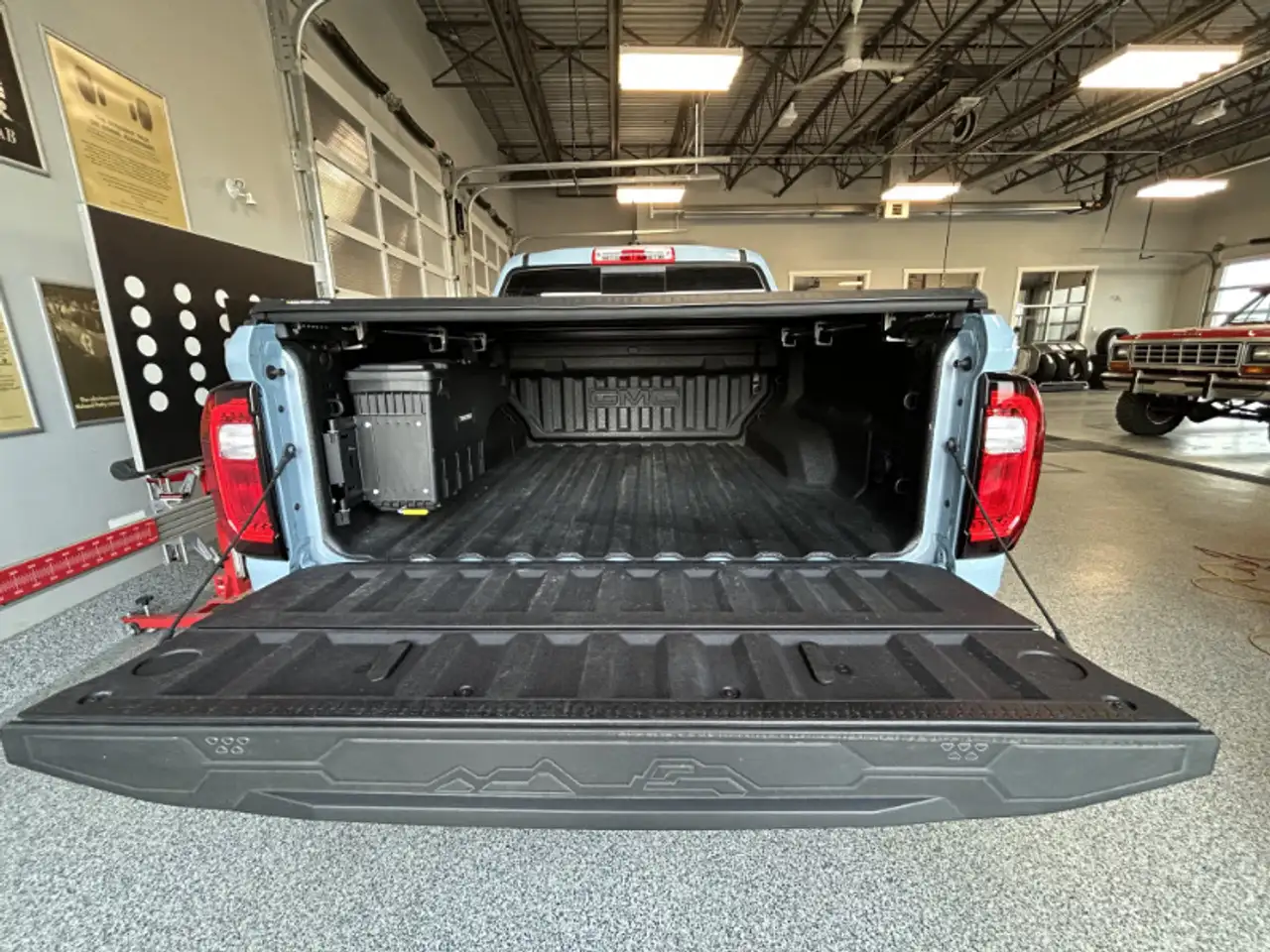 GMC Canyon снимка GMC Canyon