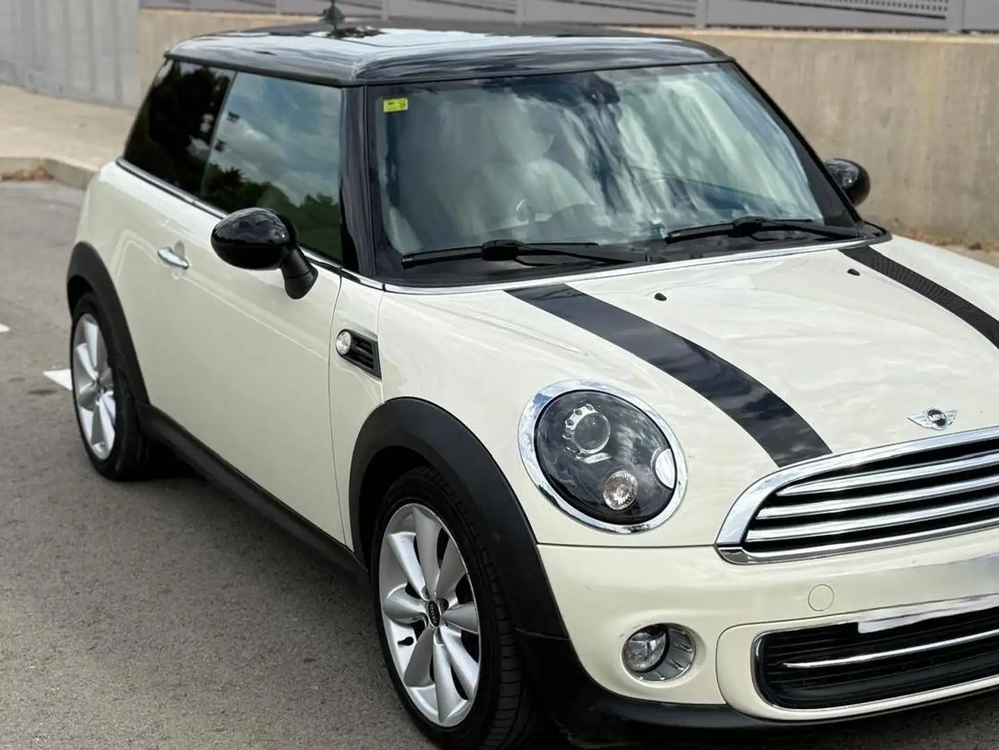 MINI Cooper Mini Cooper Cooper Beige - 2