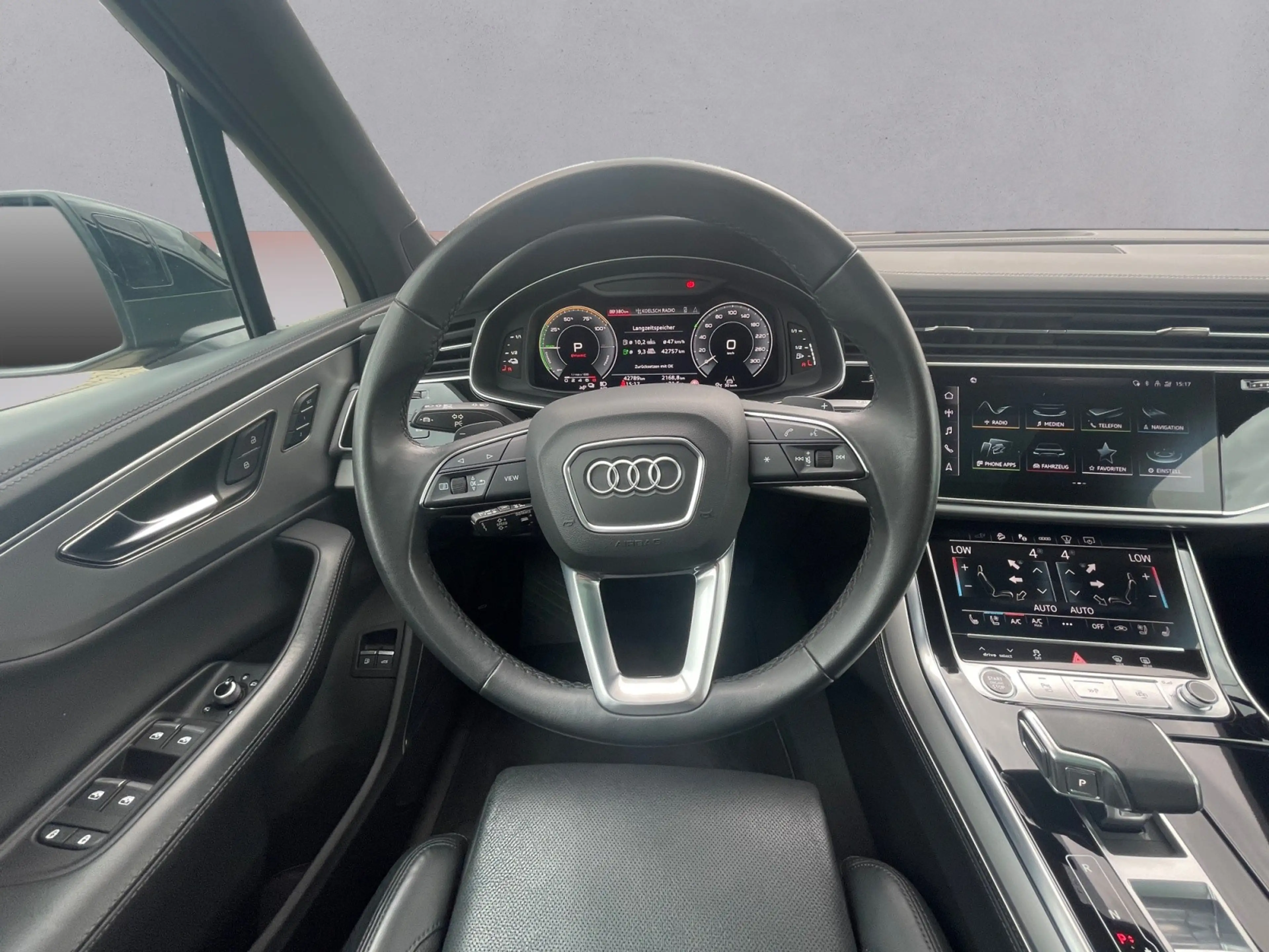 Audi Q7 S line 55 TFSI e quattro tiptronic PANO/ LUFTFA — photo 12