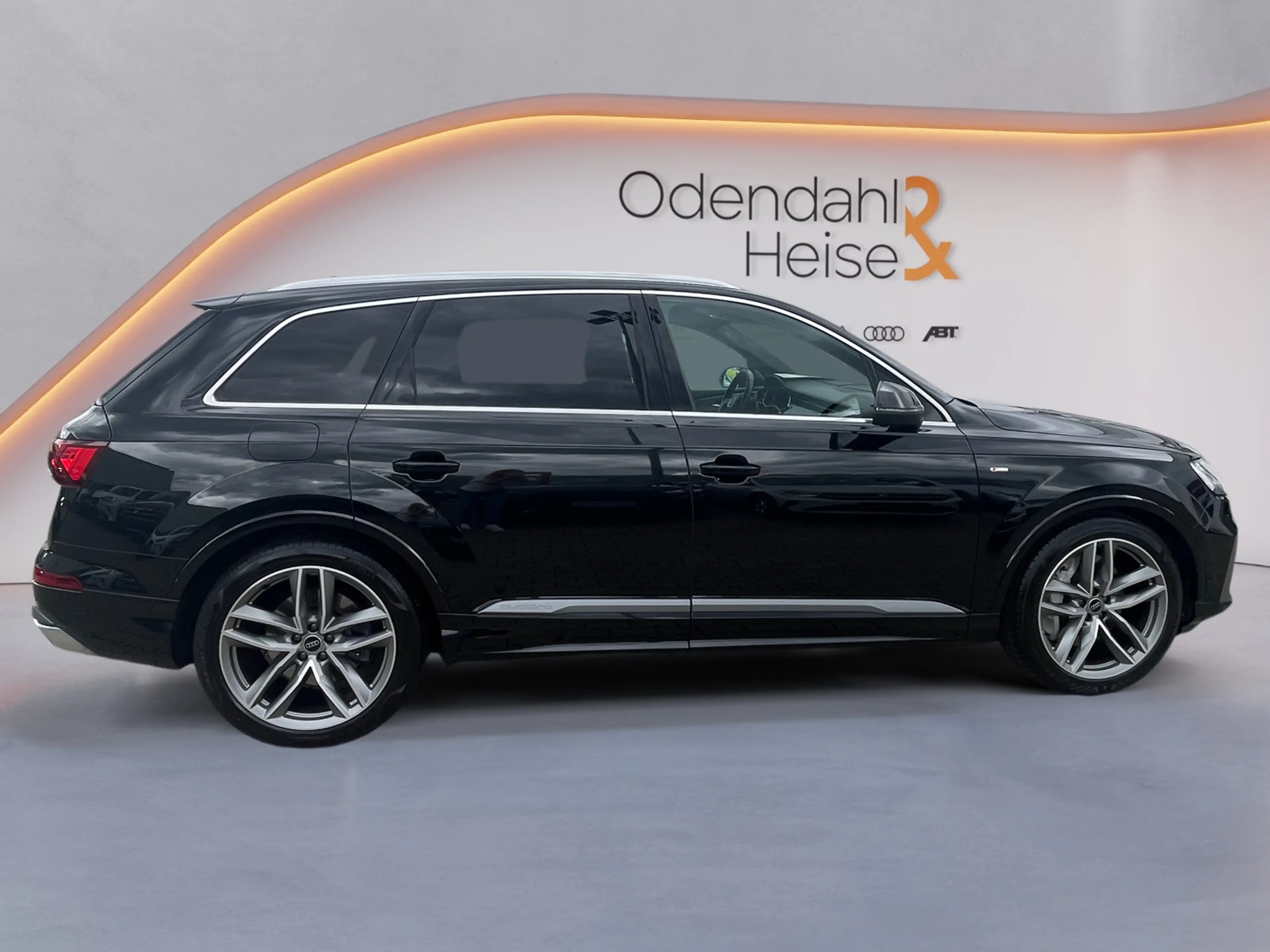 Audi Q7 S line 55 TFSI e quattro tiptronic PANO/ LUFTFA — photo 6