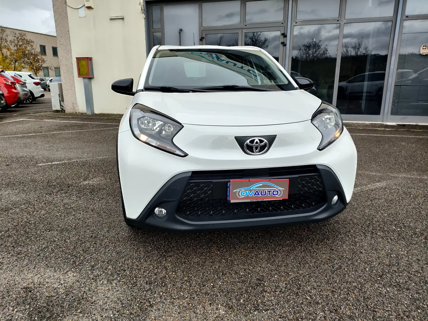 Toyota Aygo Aygo X X 1.0 Active 72cv Blanc - 1