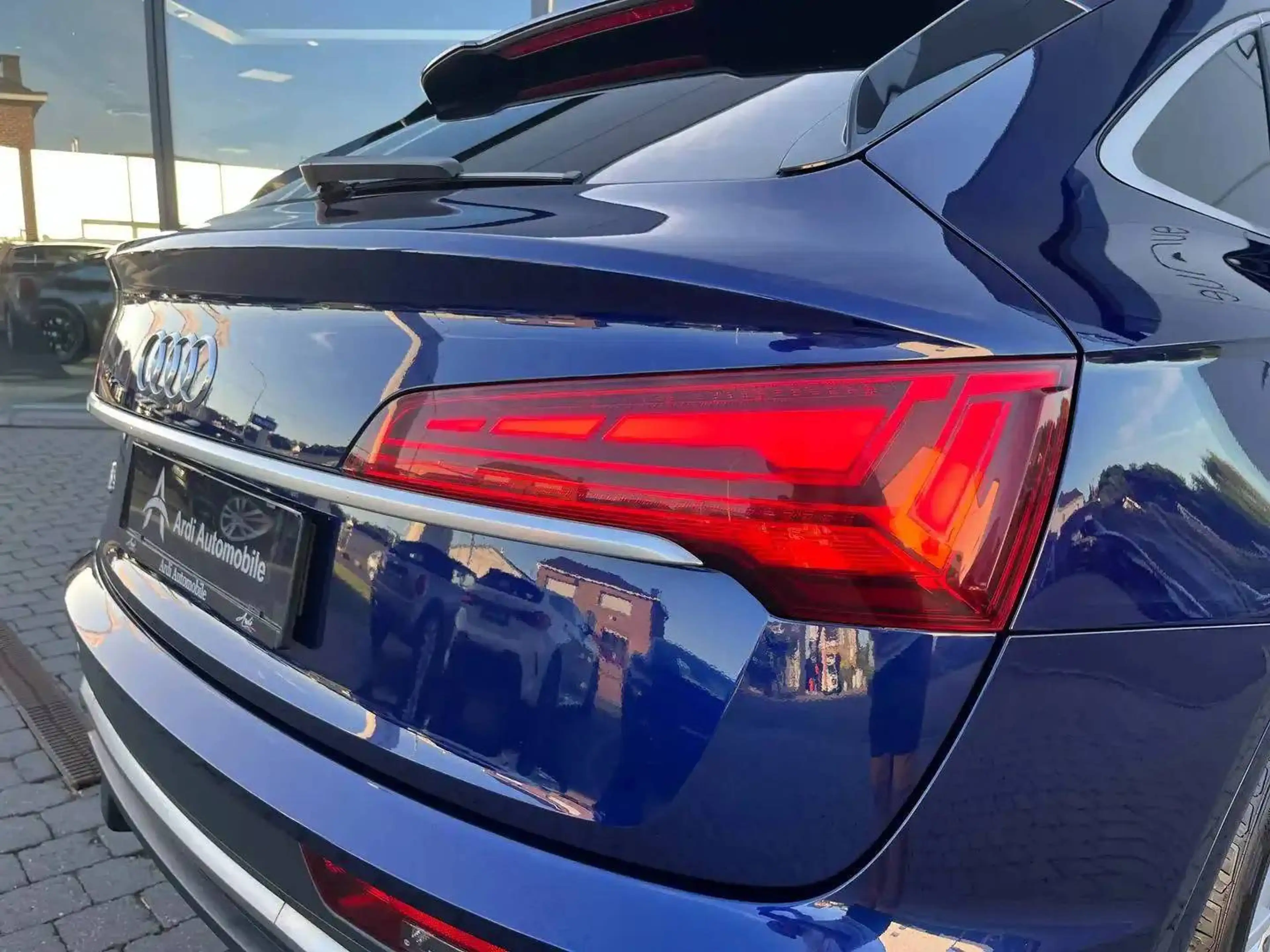 Audi Q5 2.0L TDi S tronic S-Line *1ER PROP*GARANTIE*LED AMBI*CAMERA 360* — photo 7