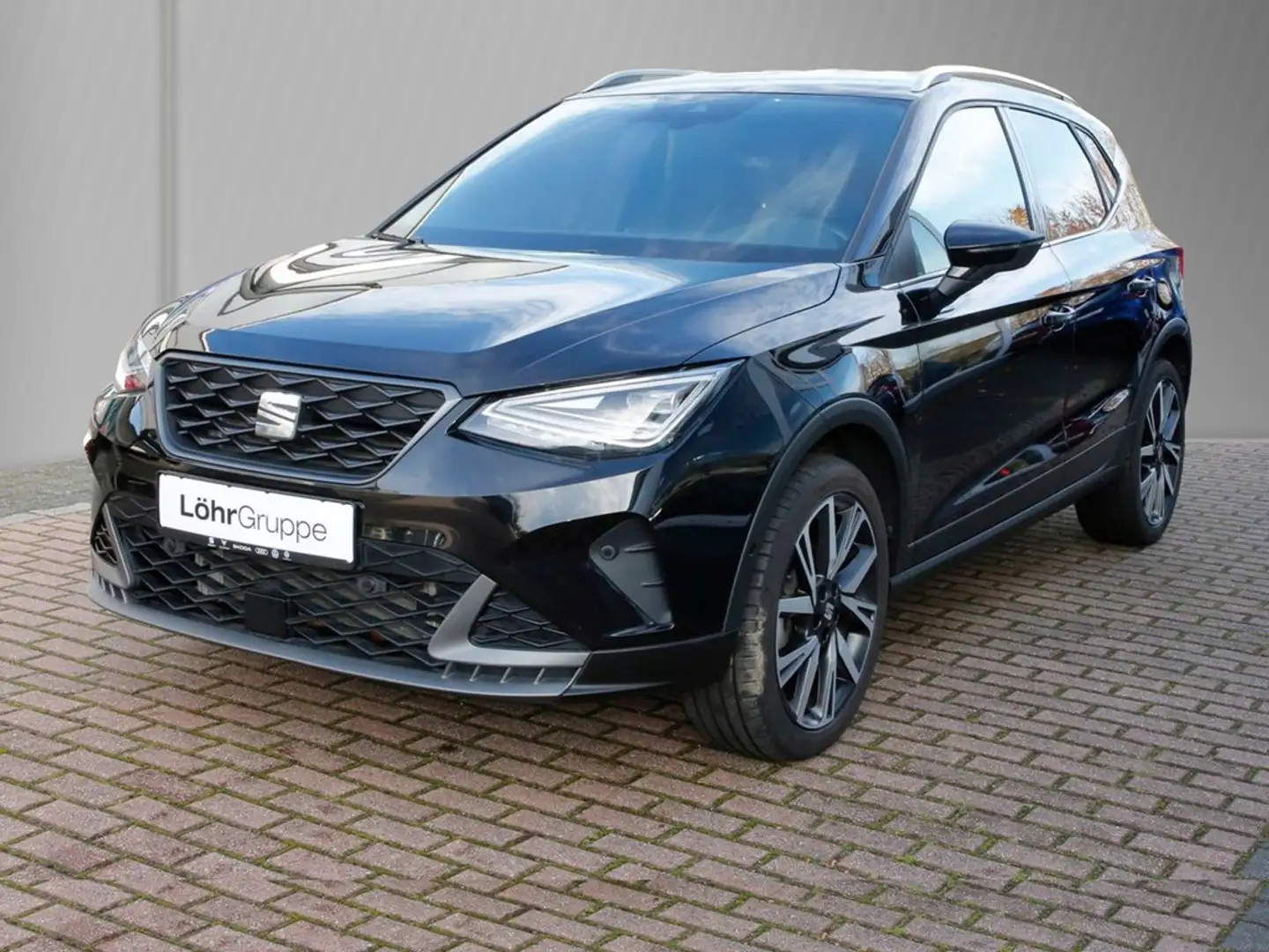 SEAT Arona 1.5 TSI DSG FR Navi+VC ACC LED RFK+PDC SHZ Schwarz - 2