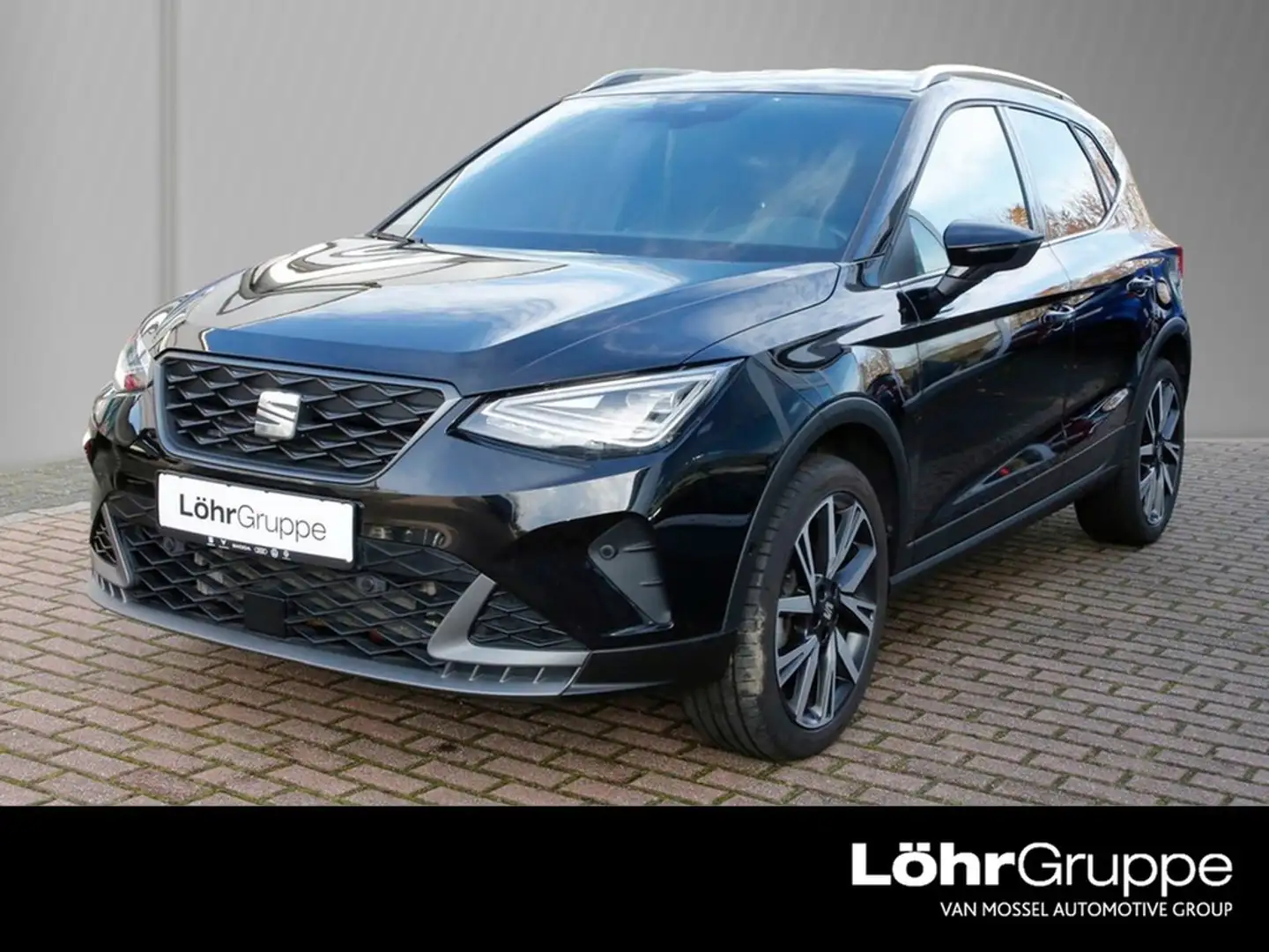 SEAT Arona 1.5 TSI DSG FR Navi+VC ACC LED RFK+PDC SHZ Schwarz - 1