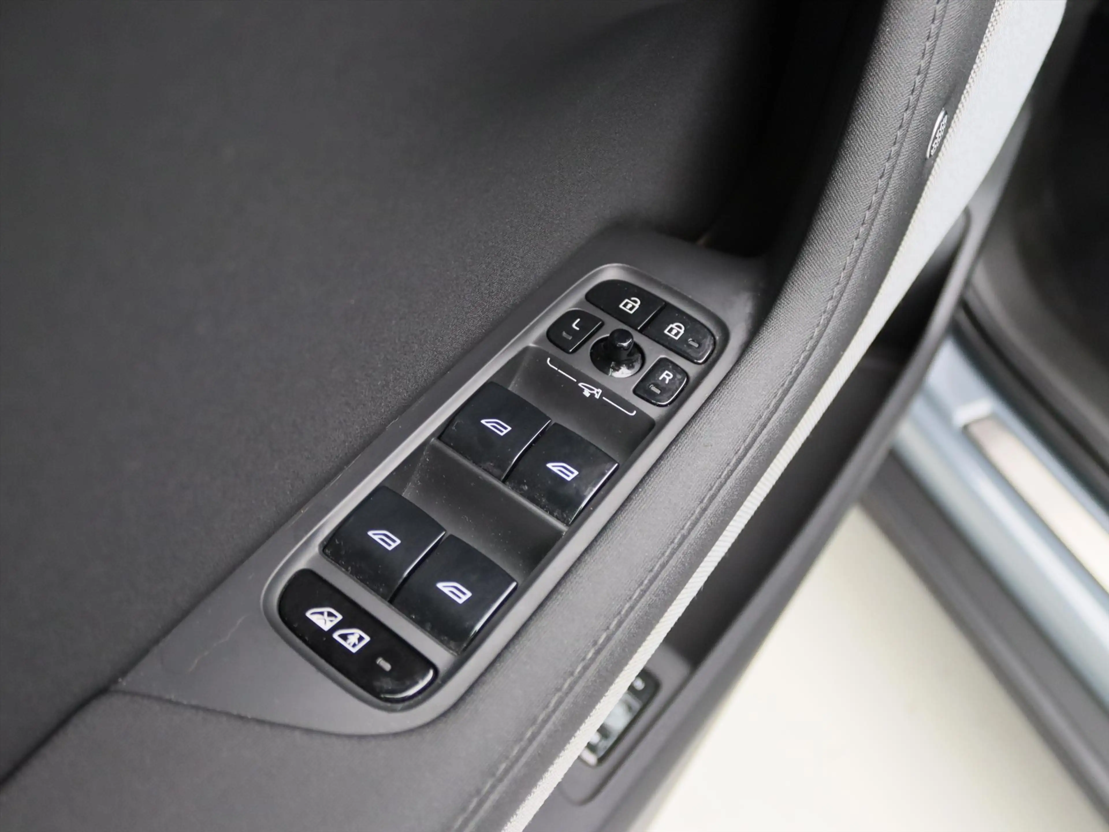 Polestar 2 Long Range Dual Motor 408PK 78kWh [ 90% SoH 360.CA — photo 20