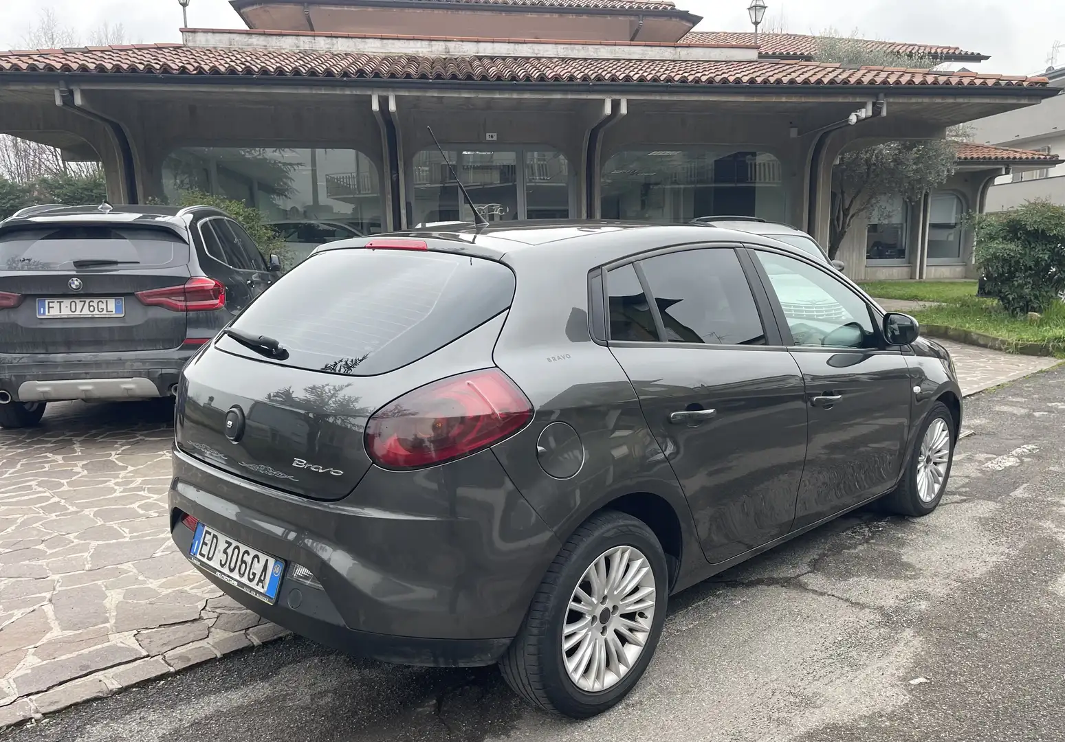 Fiat Bravo Bravo 1.6 mjt Dynamic 120cv Gris - 2