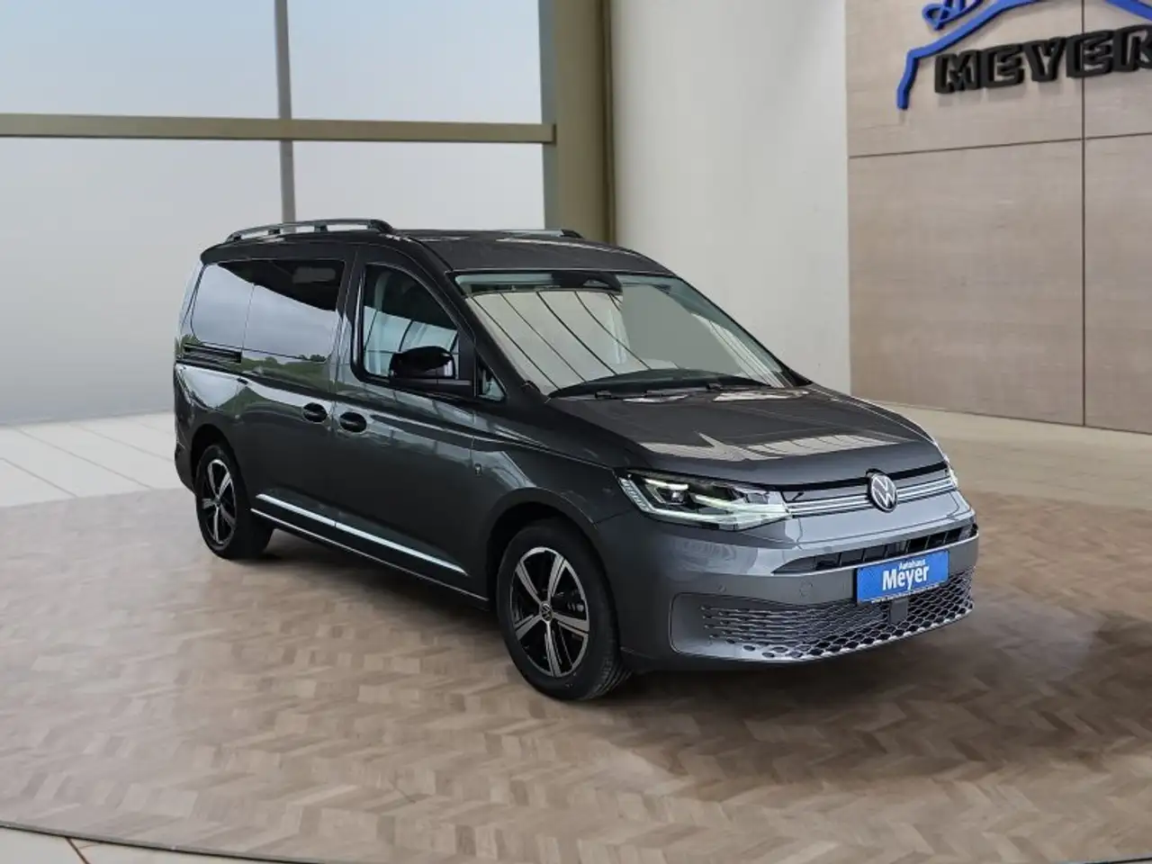 Volkswagen Caddy Maxi Style 1,5TSI DSG aAHK/LED/Navi/Kamera/Winterp 7