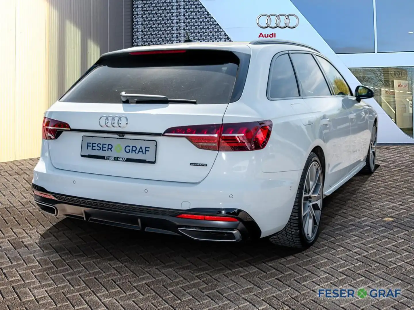 Audi A4 Avant 40TFSI qu. S line /LED/Pano/B&O/ACC/AHK Weiß - 2