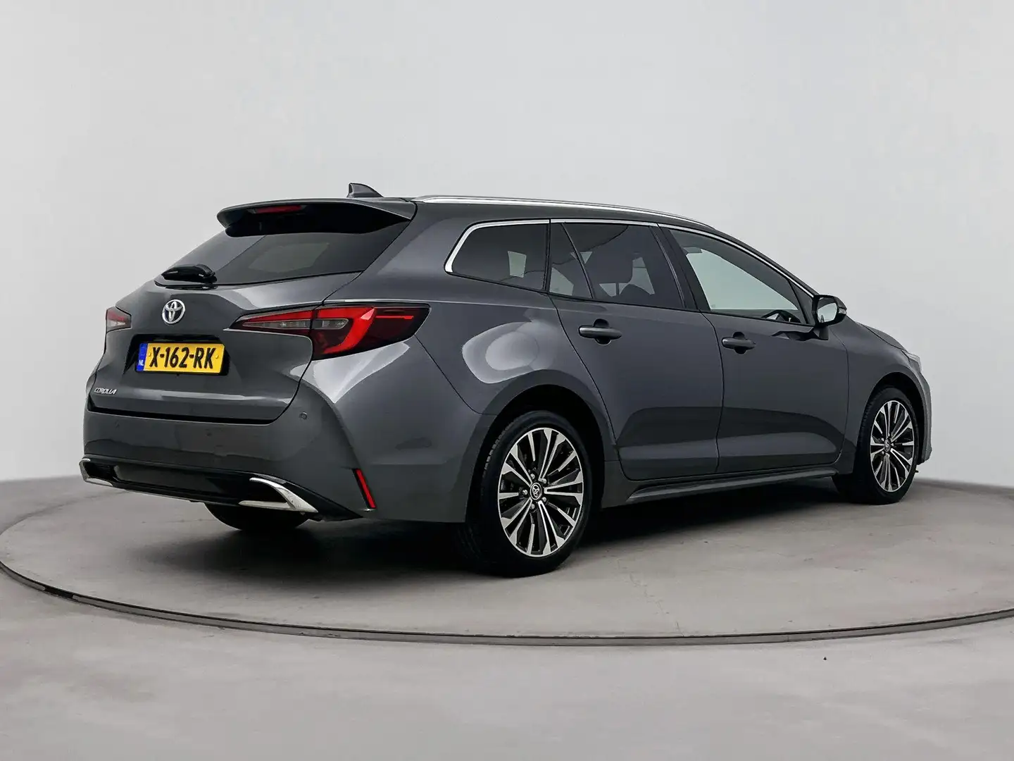 Toyota Corolla Touring Sports 1.8 HYBRID FIRST EDITION | 140 | NA Gris - 2